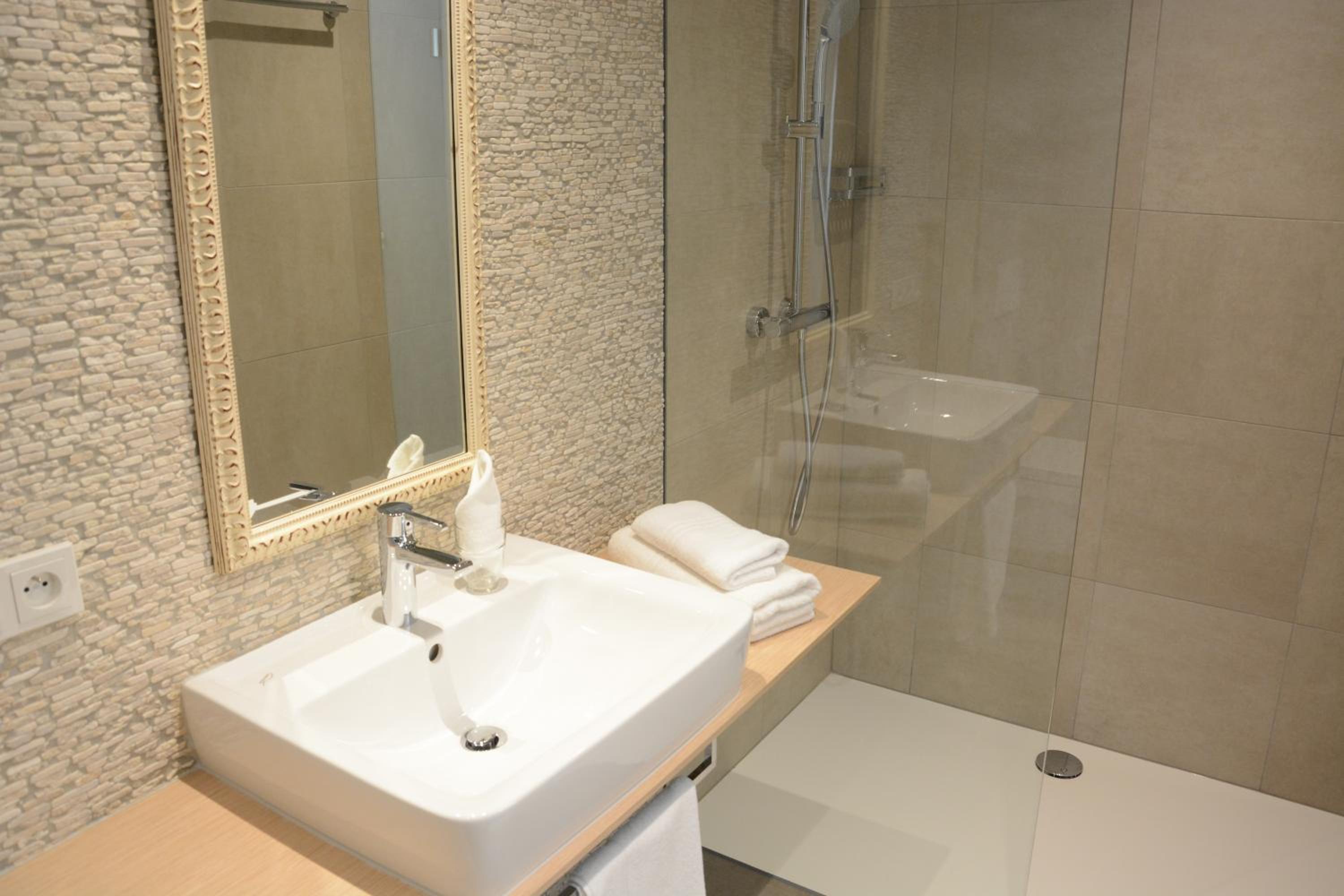 Deluxe Single Room photo 3