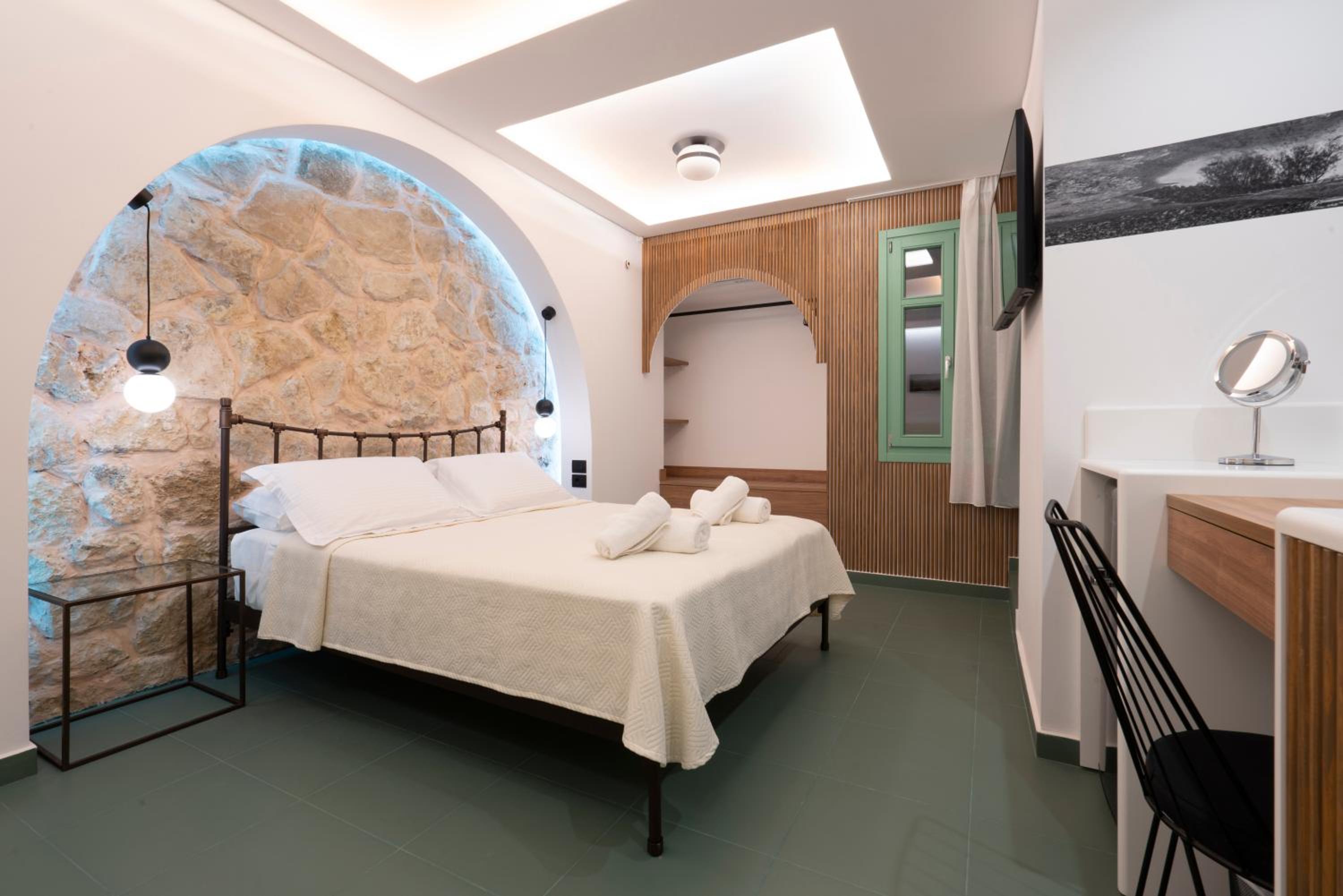 Triple Room with Private Bathroom - Photo 1