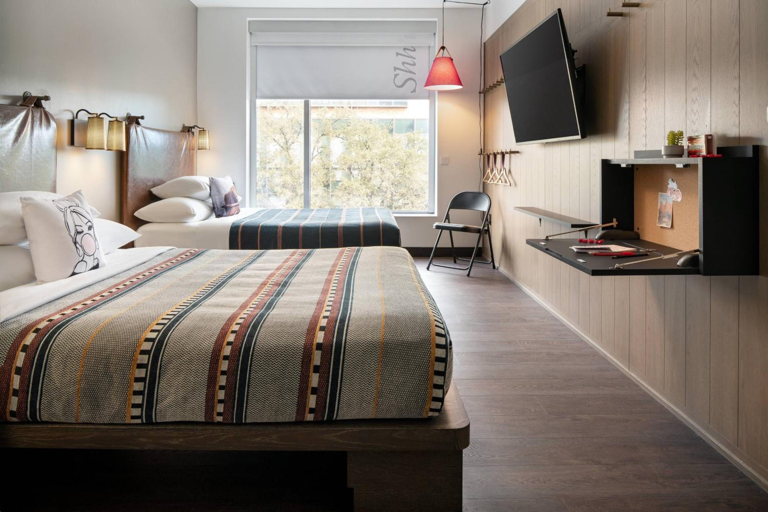 Double Queen Room - Photo 2