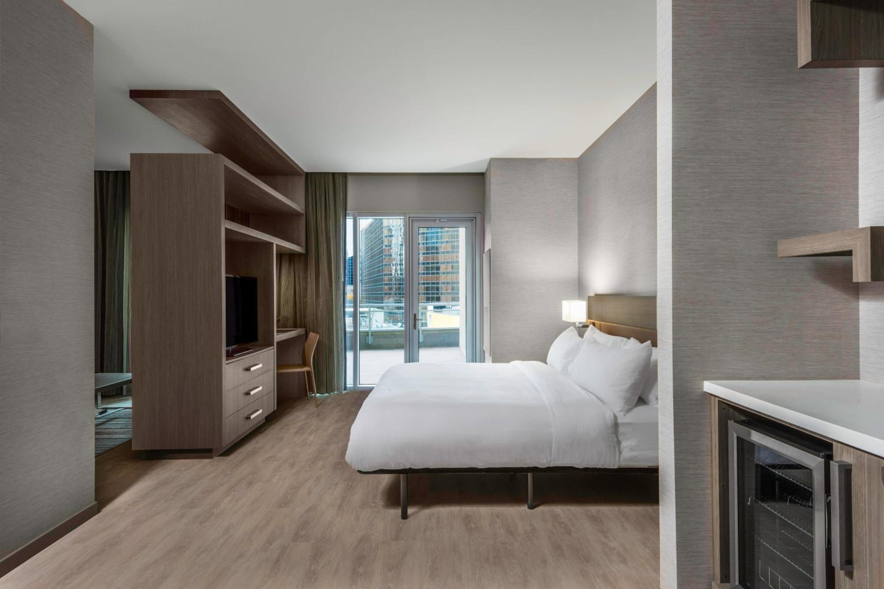 Junior Suite, 1 King, Sofa bed  photo 3