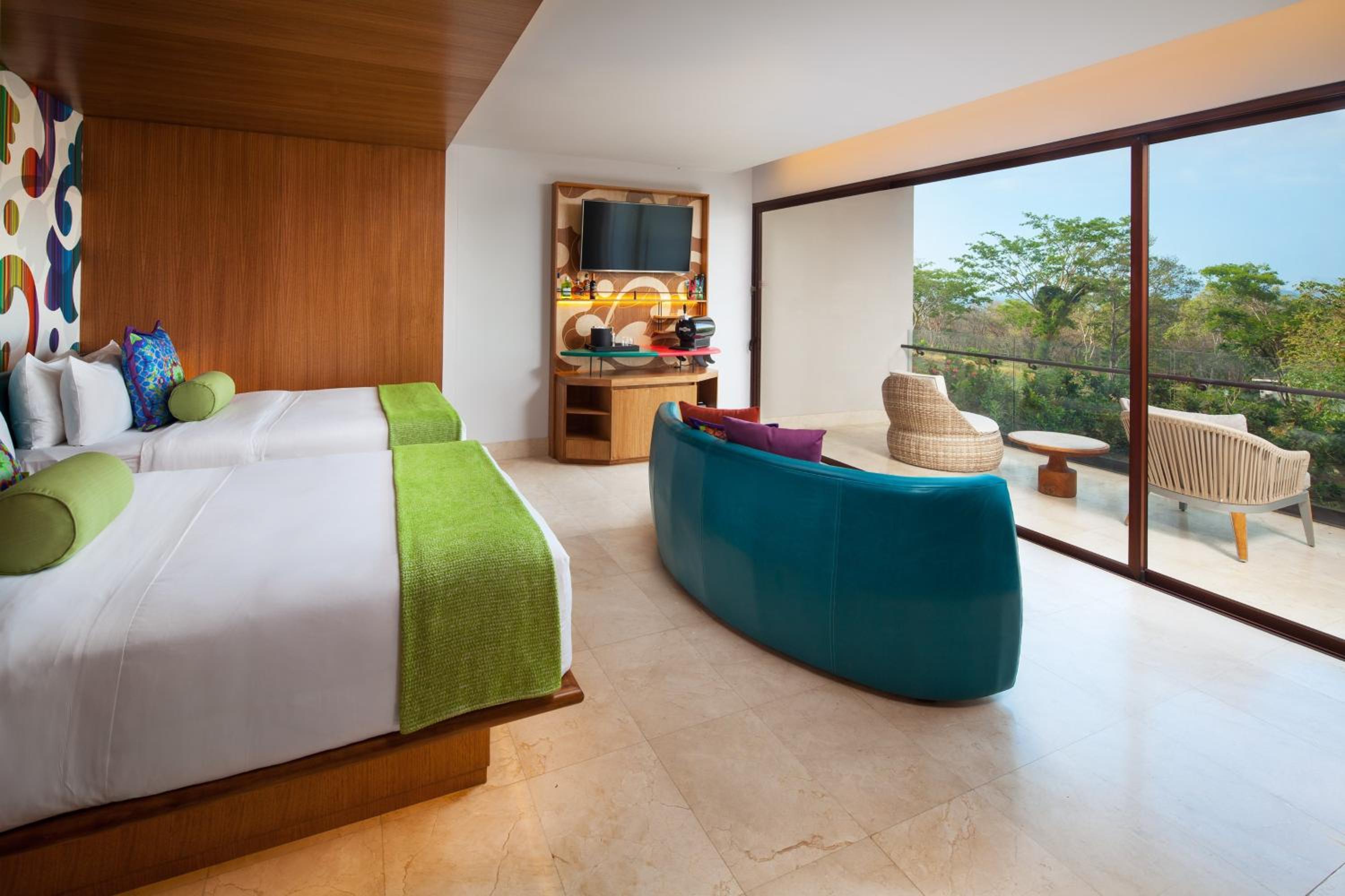 Premier Queen Room with Balcony and Ocean View
