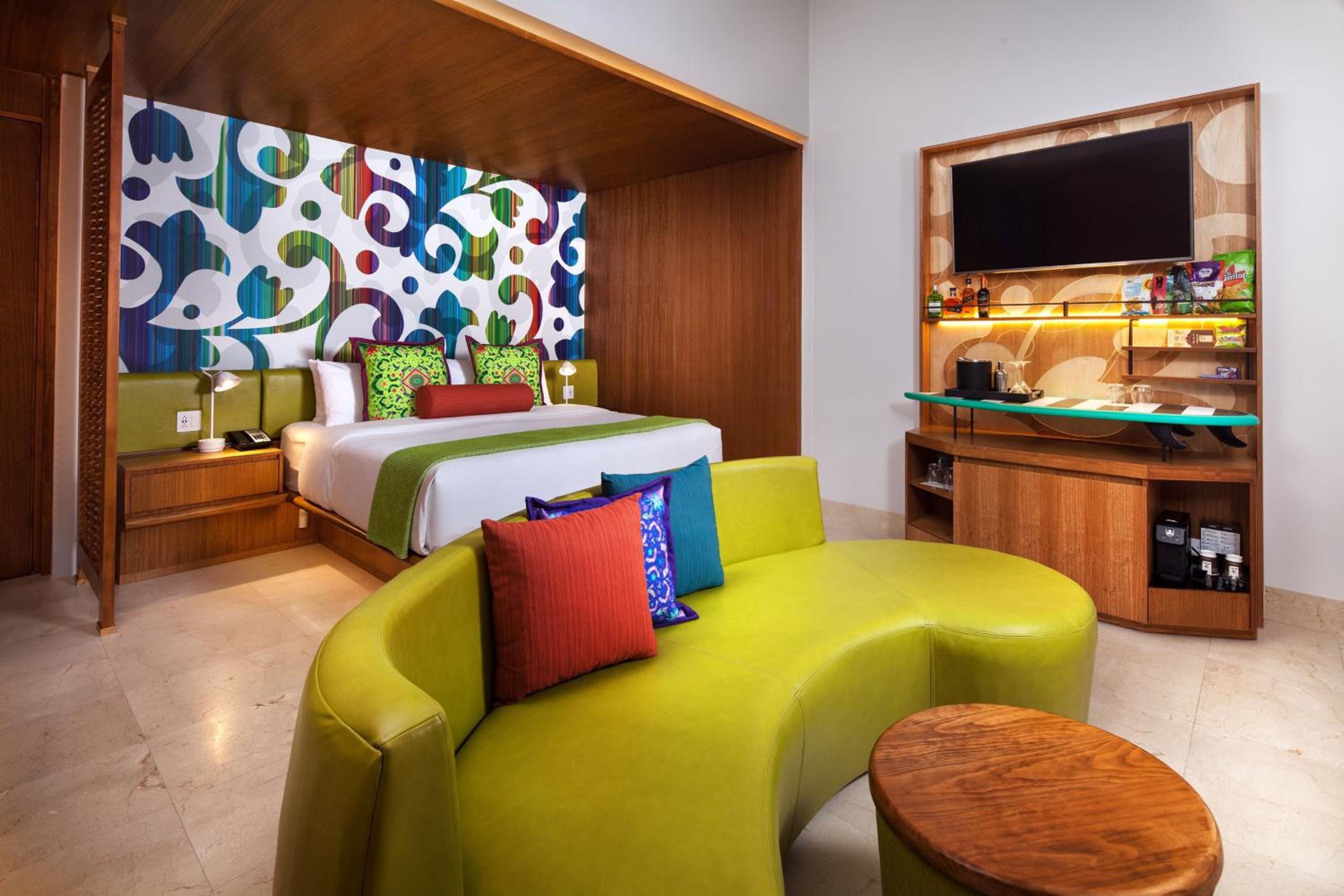 Standard King Room with Balcony and Garden View