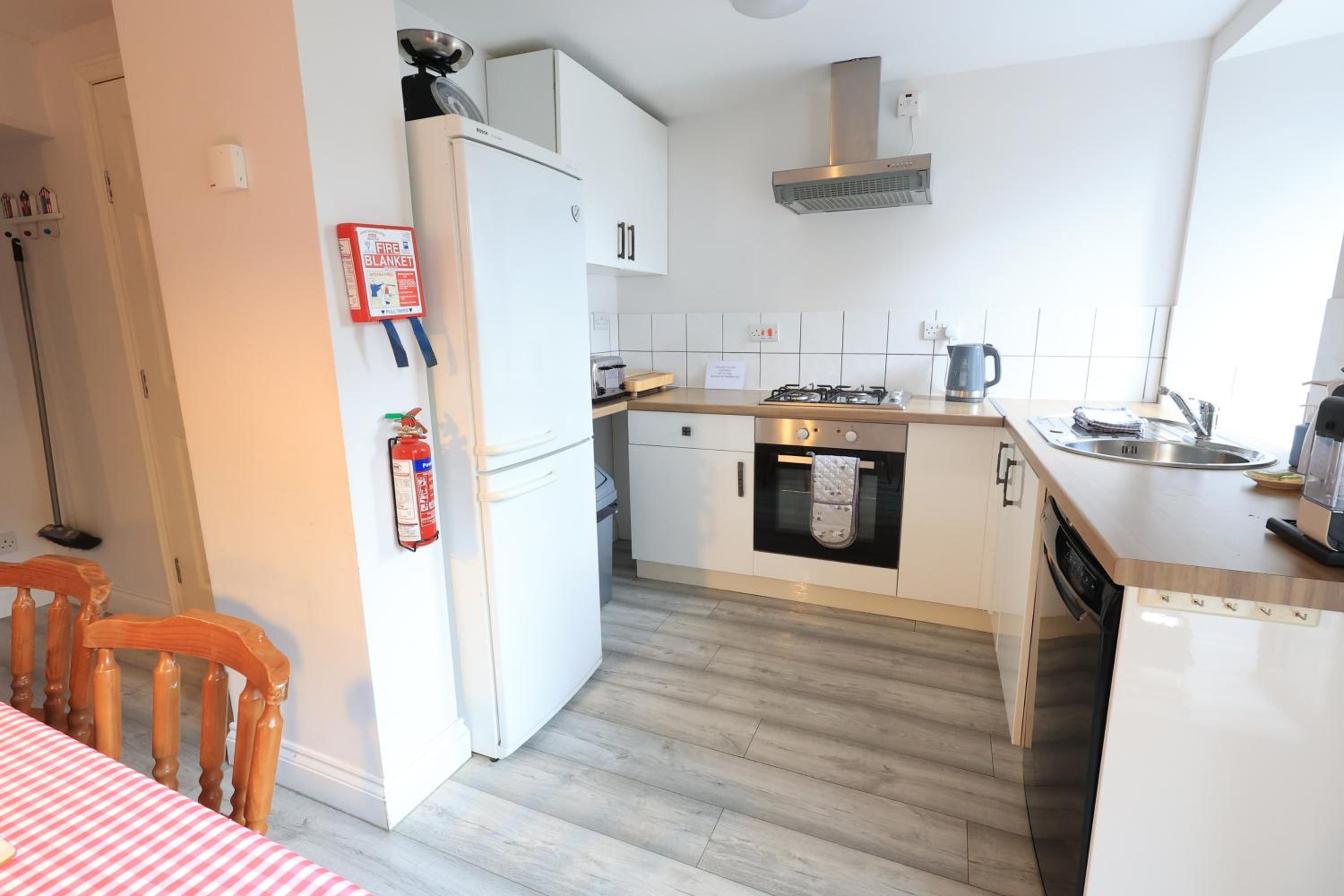 Three-Bedroom House photo 2