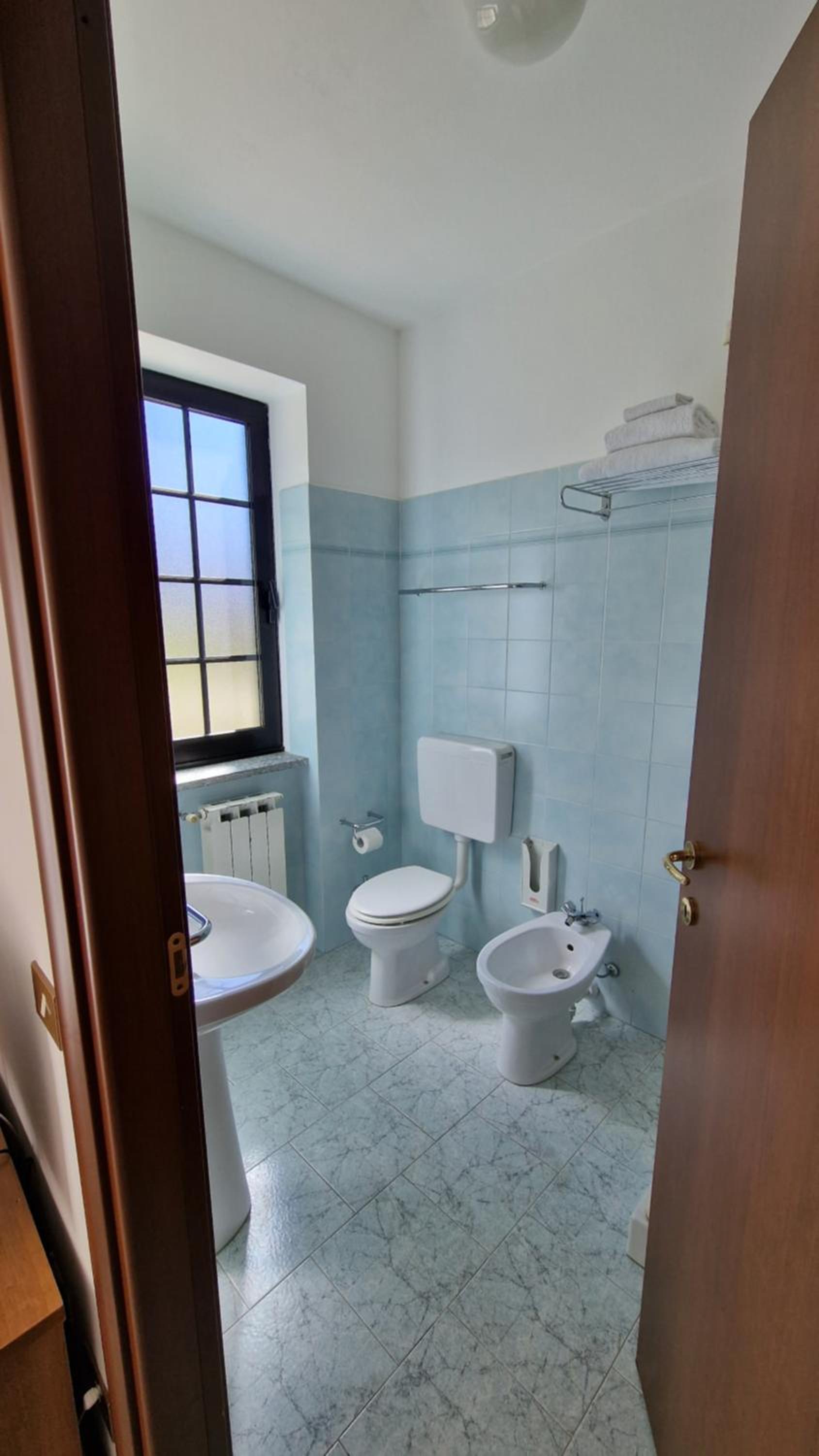 Standard Double Room - Photo 6