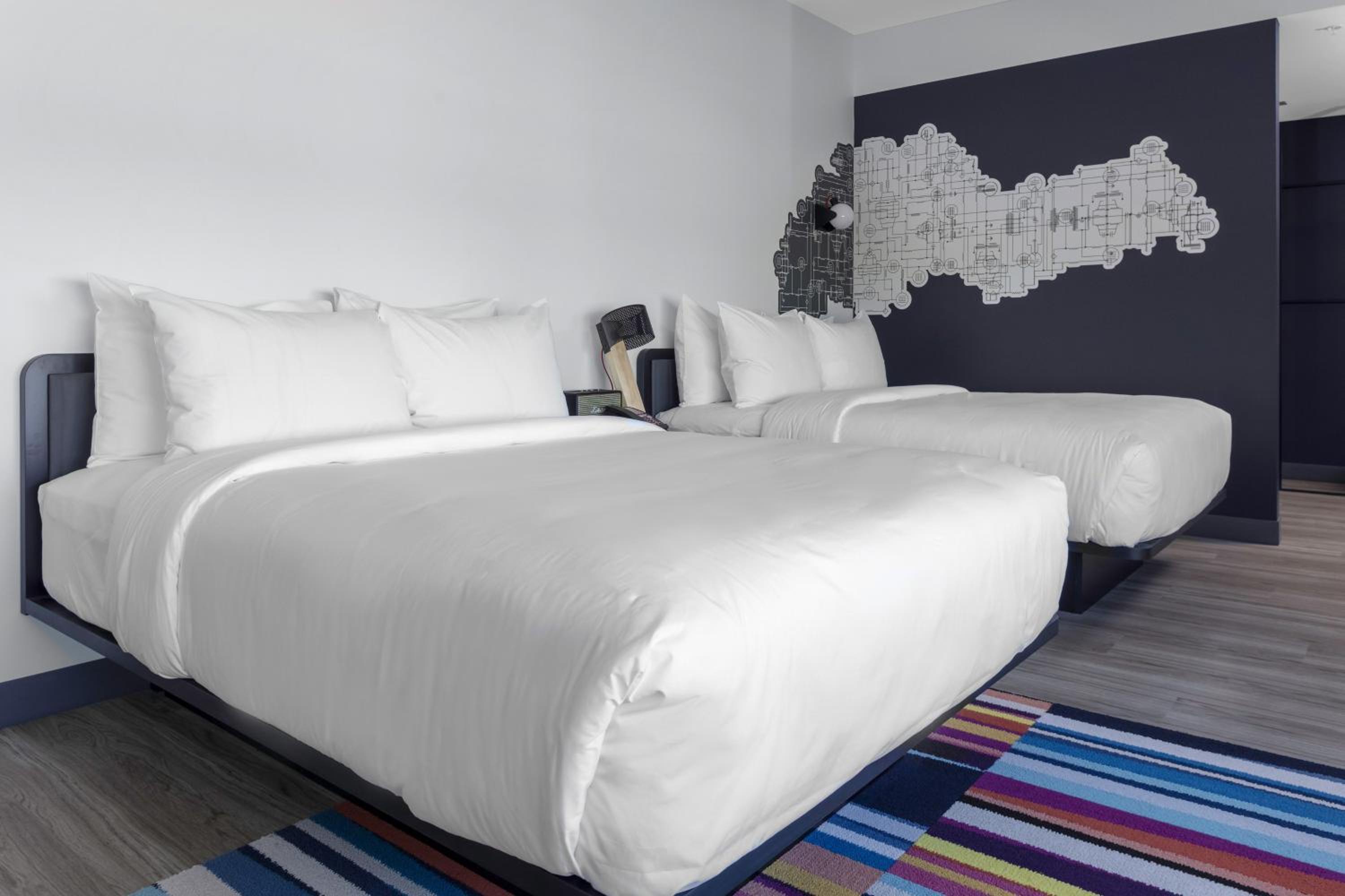 Guest room, 2 Queen - Photo 2