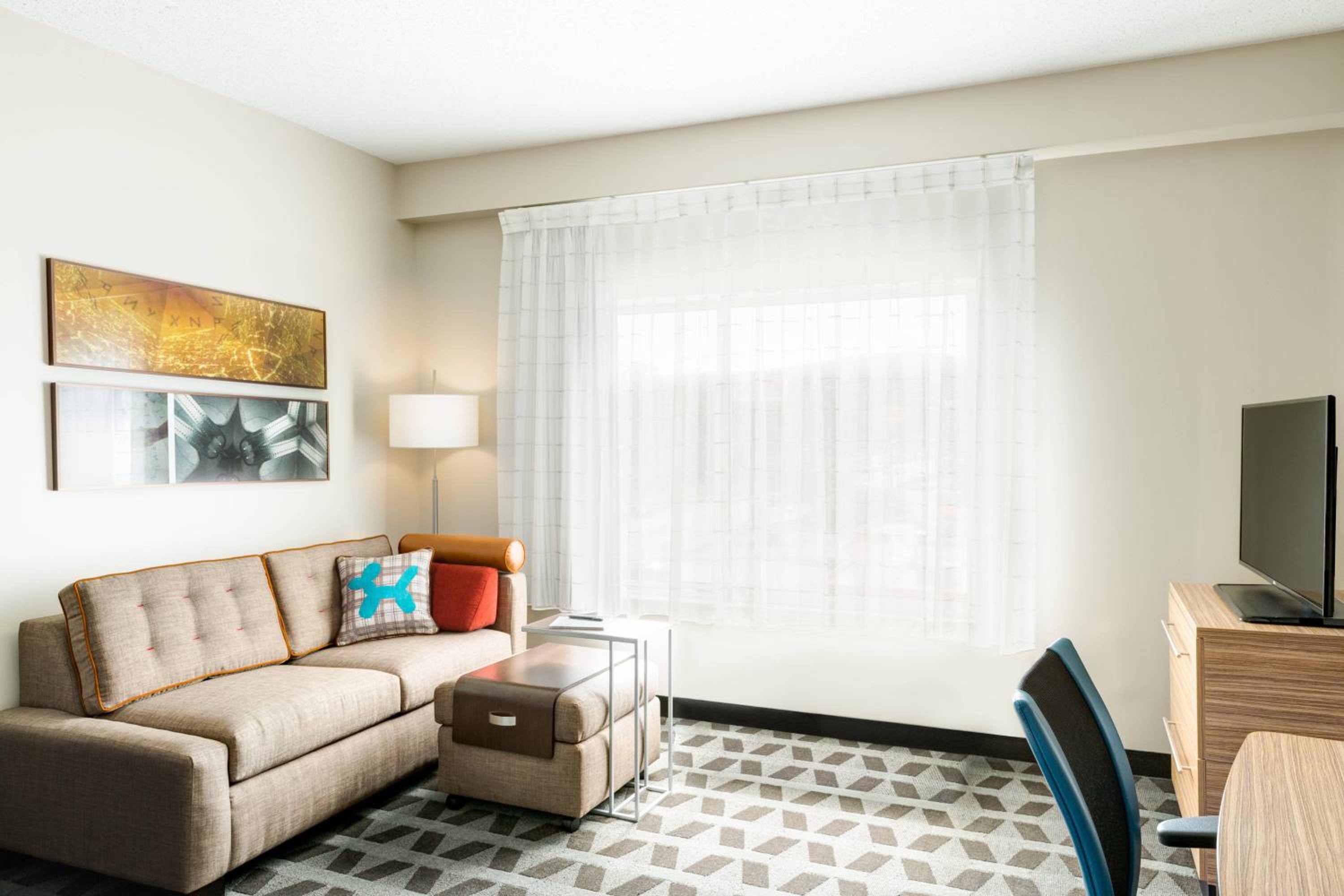 1 Bedroom Suite, 1 Queen, Sofa bed, Away from elevator - Photo 1
