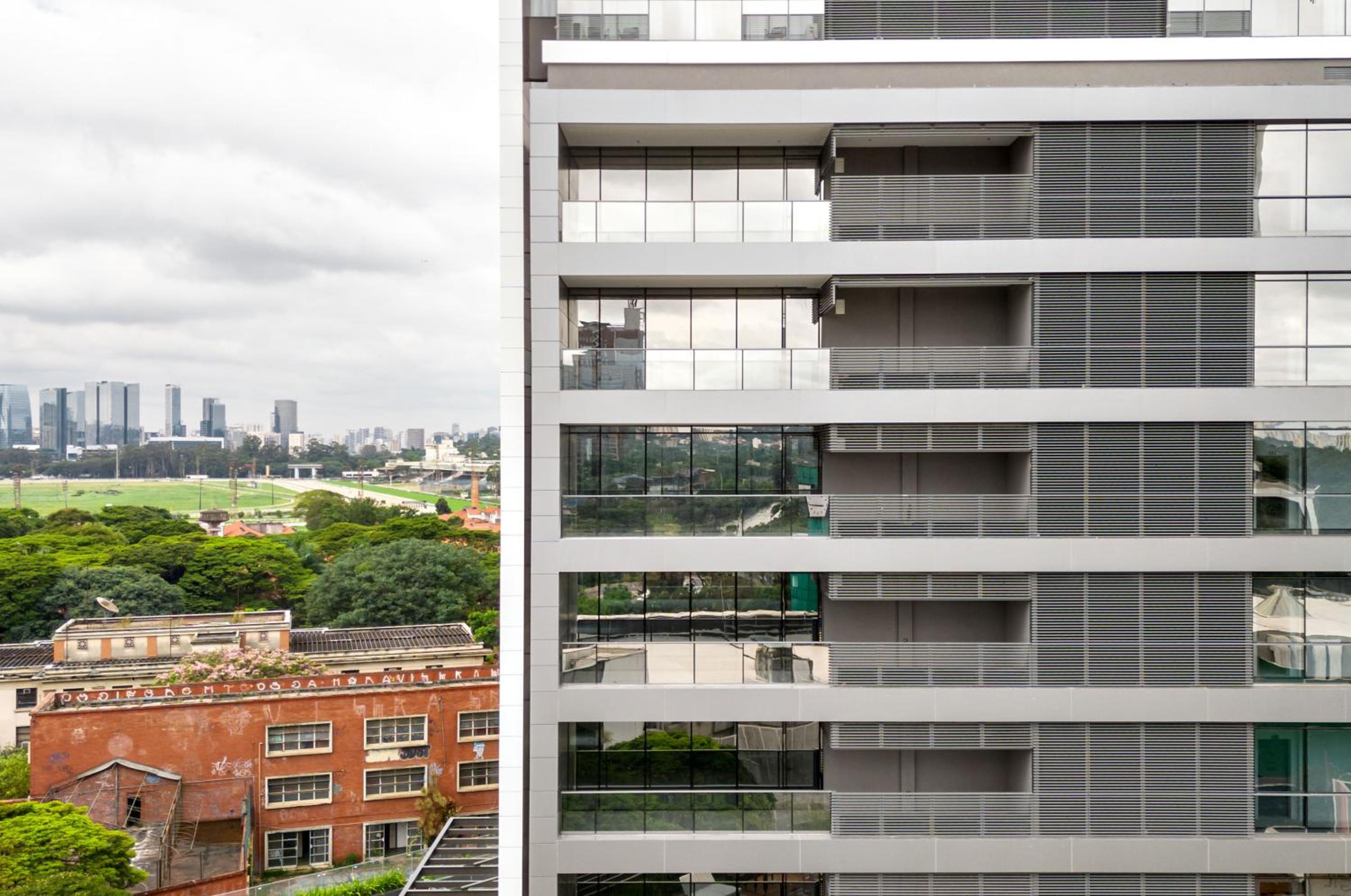 Studio with Balcony - Photo 23
