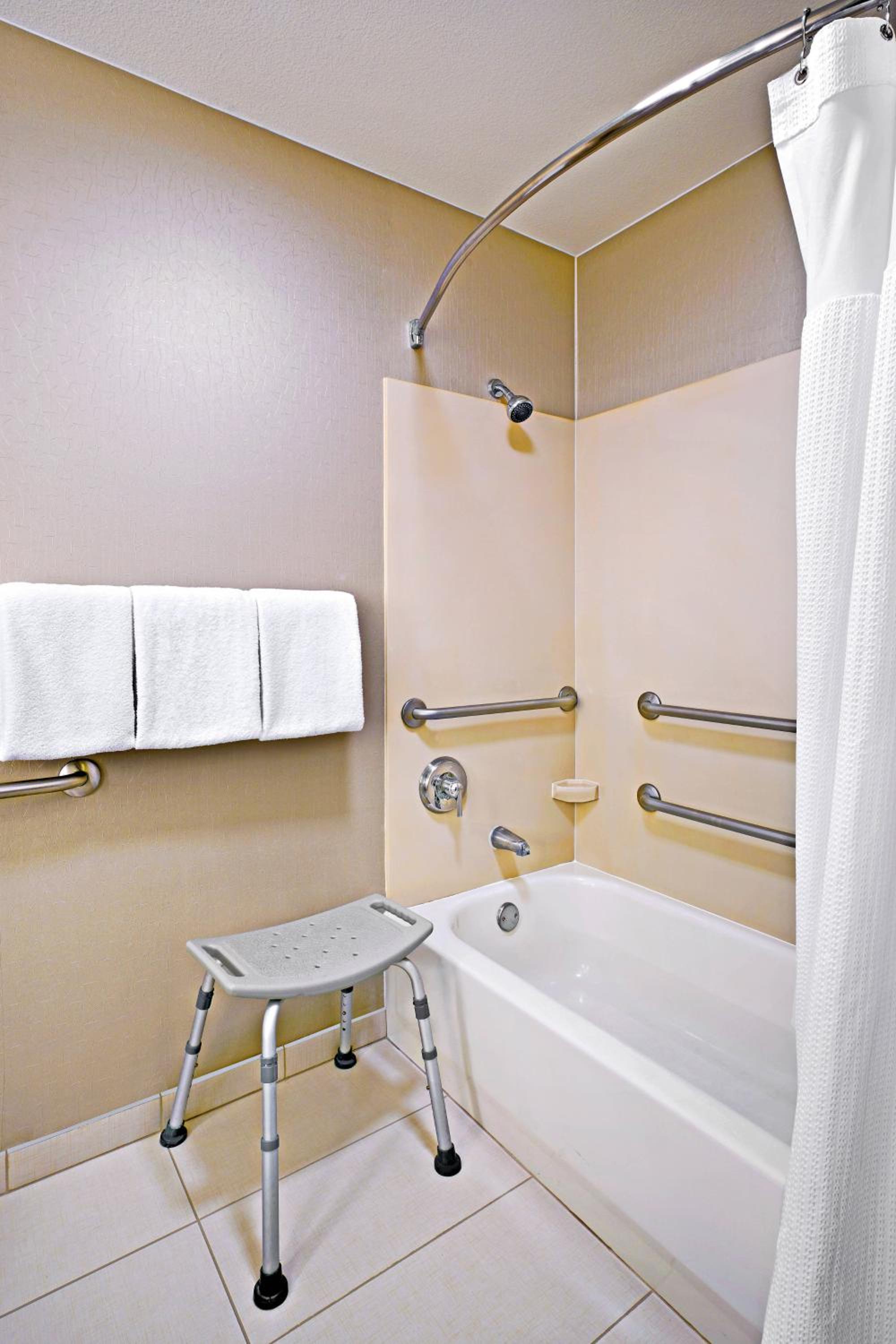 King Suite with Sofa Bed - Photo 4