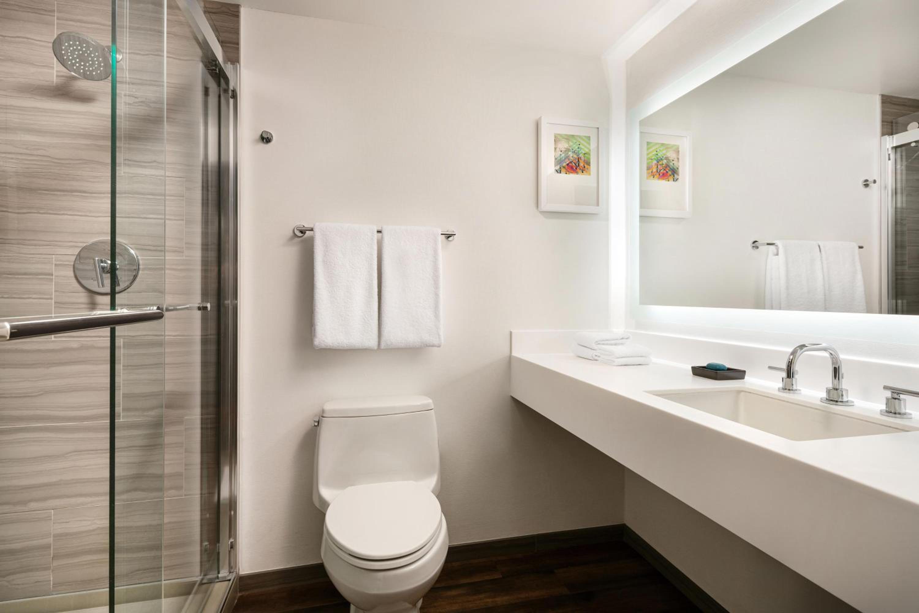 Aloft, Guest room, 1 King - Photo 5