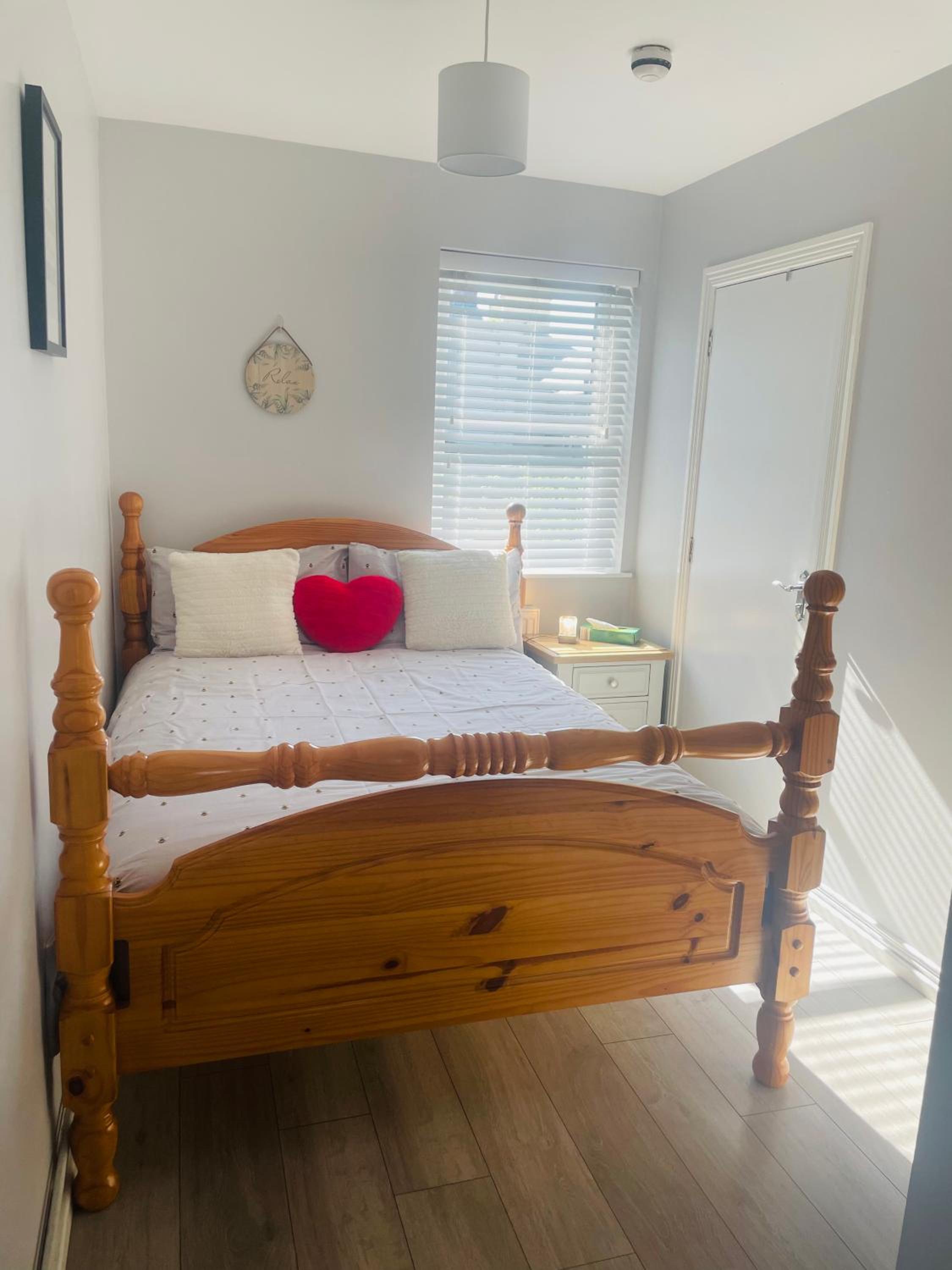 One-Bedroom Apartment - Photo 8