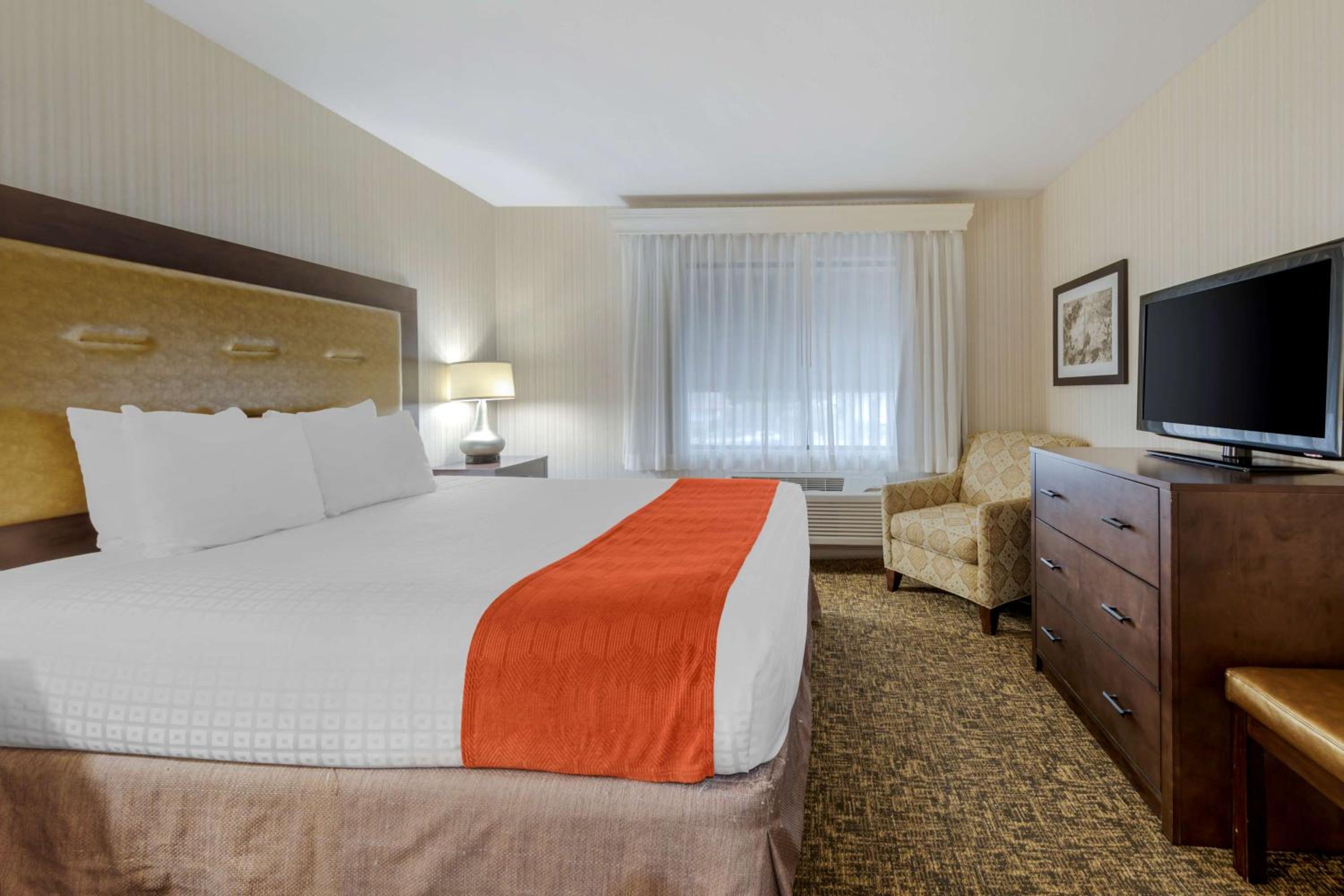 King Room - Upstairs/Non-Smoking - Photo 3
