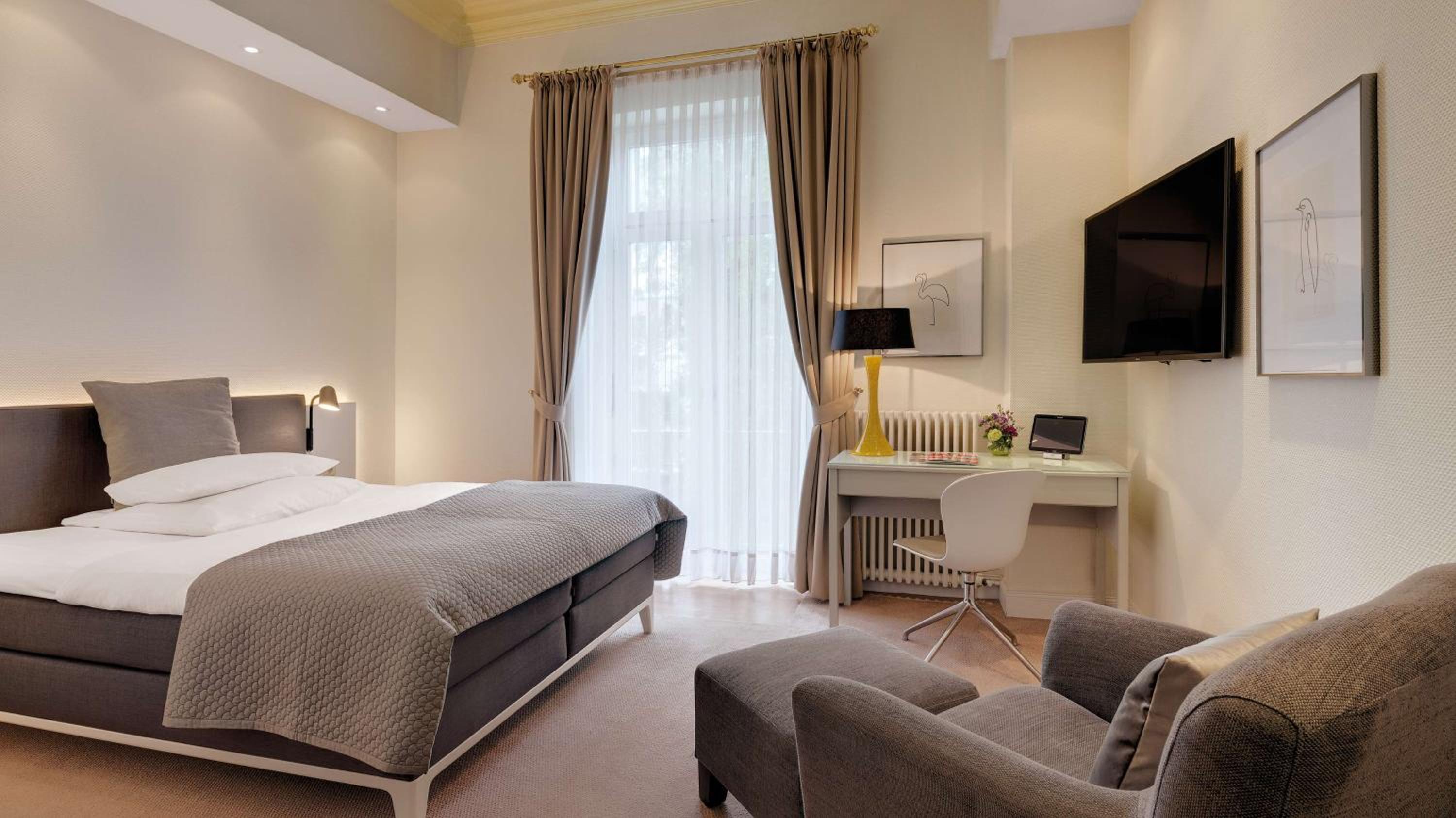 Small Double Room - Photo 2