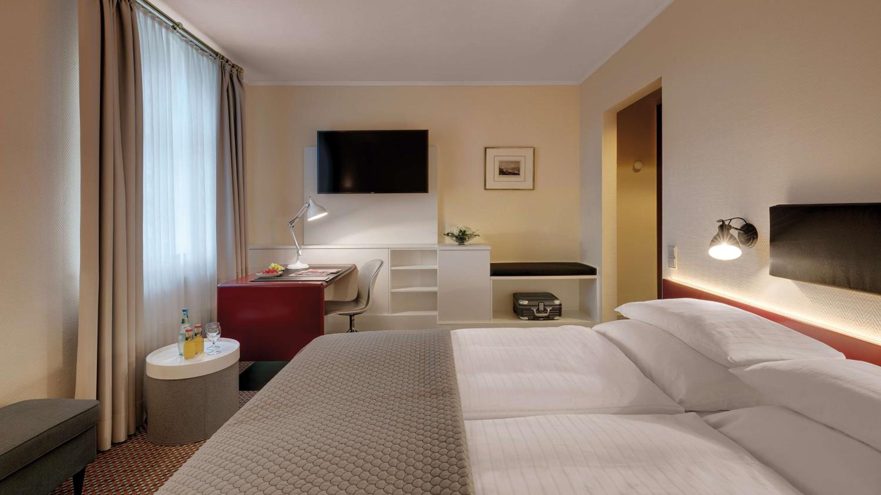 Small Double Room - Photo 4