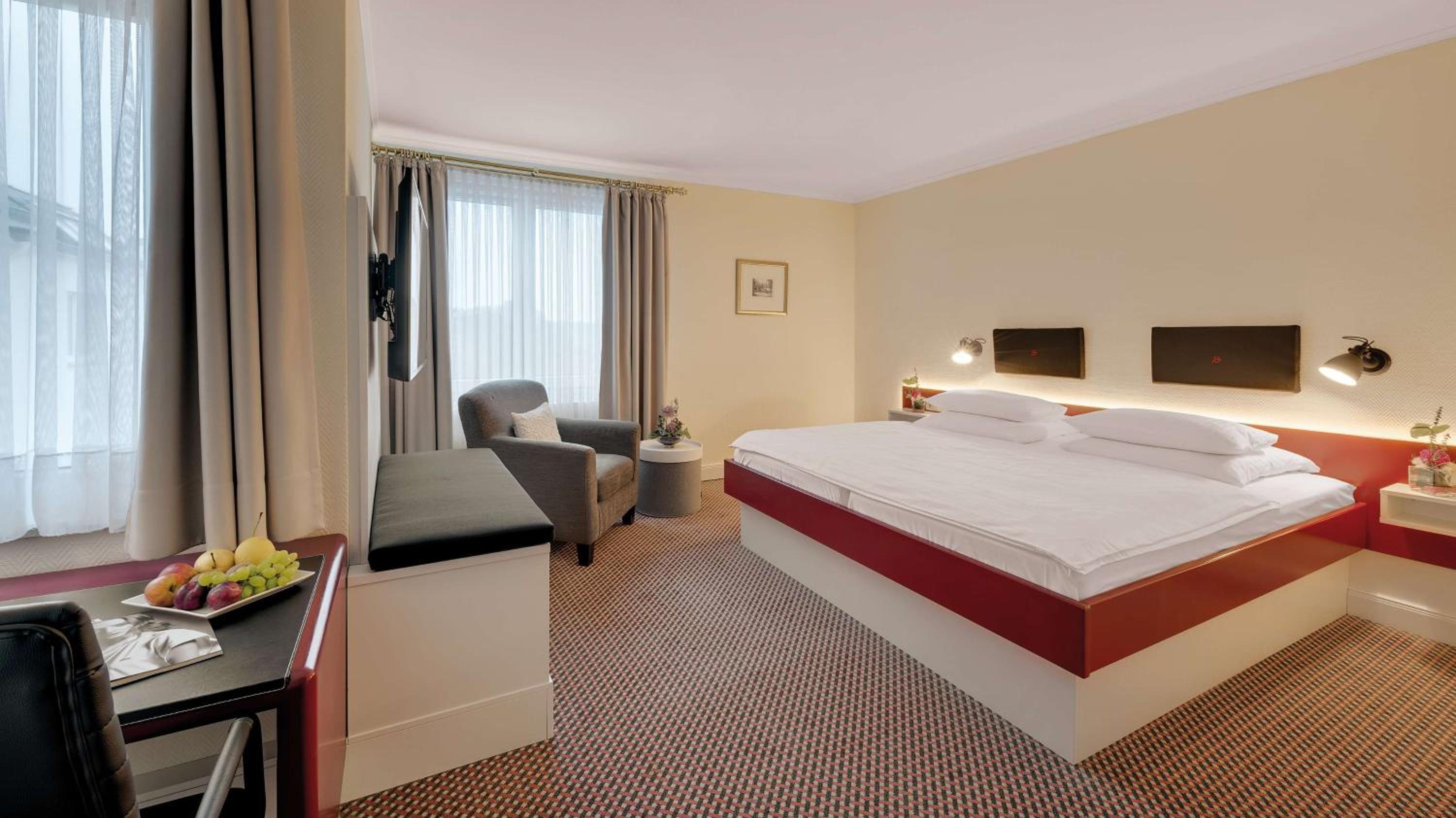 Double Room with Partial River View without balcony - Photo 4