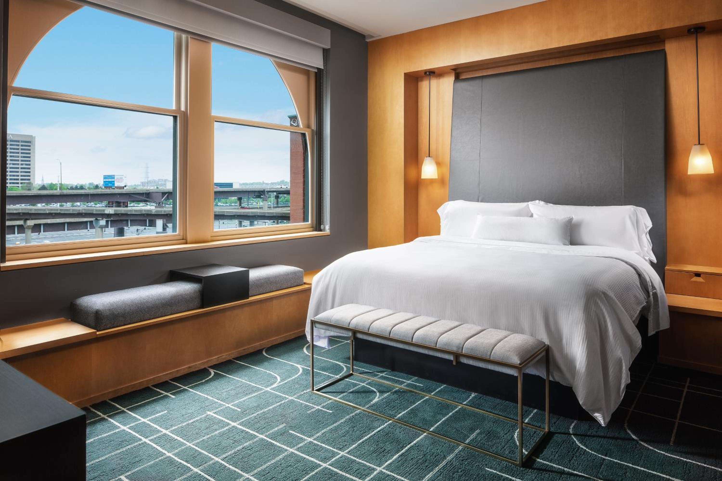 Junior King Suite, Suite, King, Sofa bed