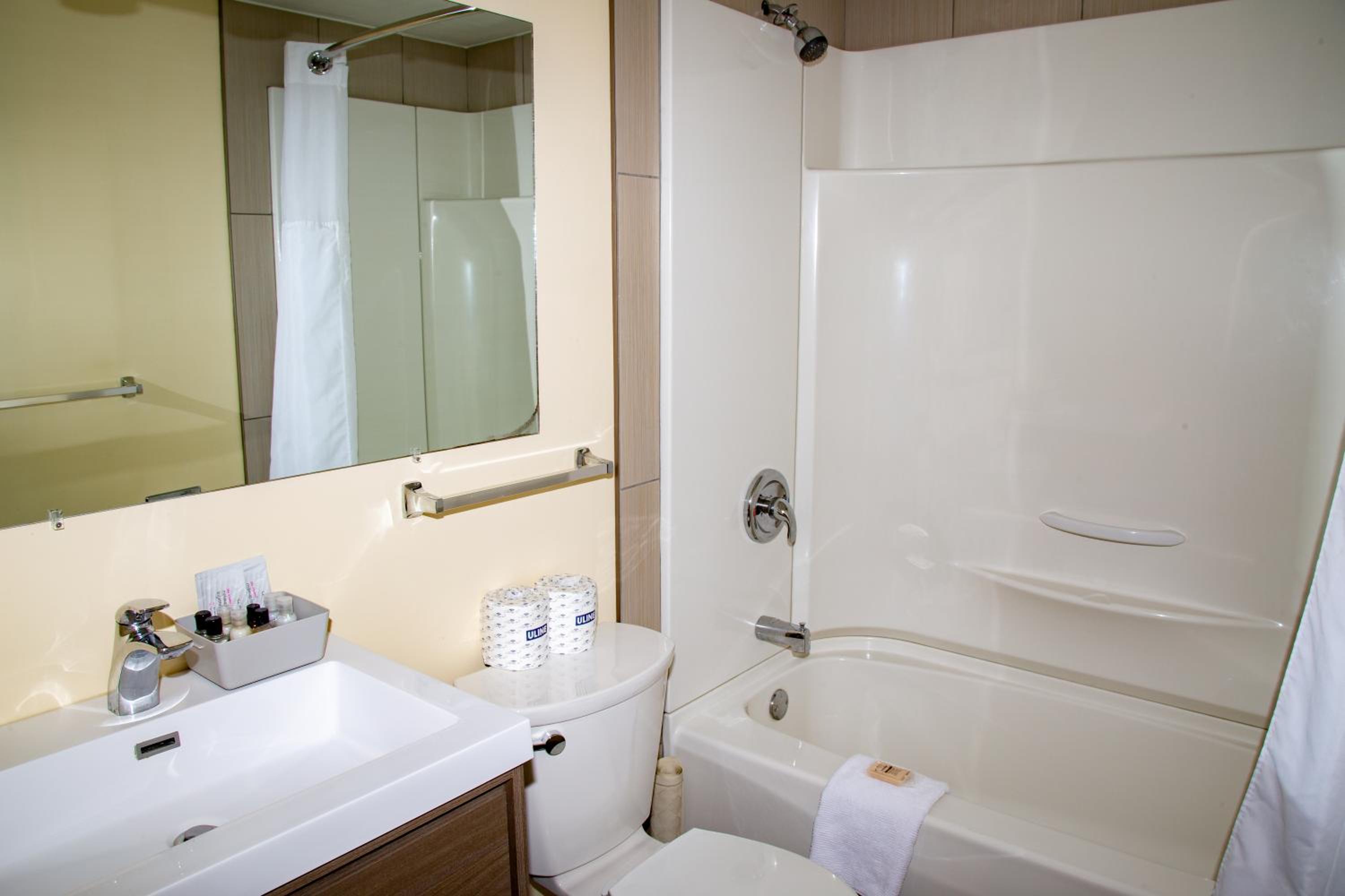 Premium Courtyard Deluxe - Photo 2