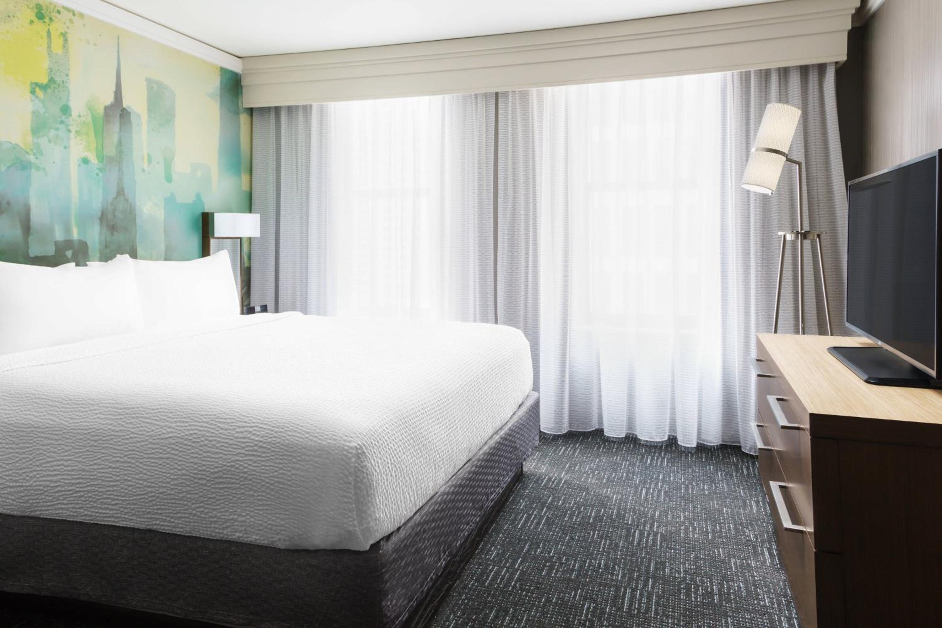 King Room with Sofa Bed - High Floor