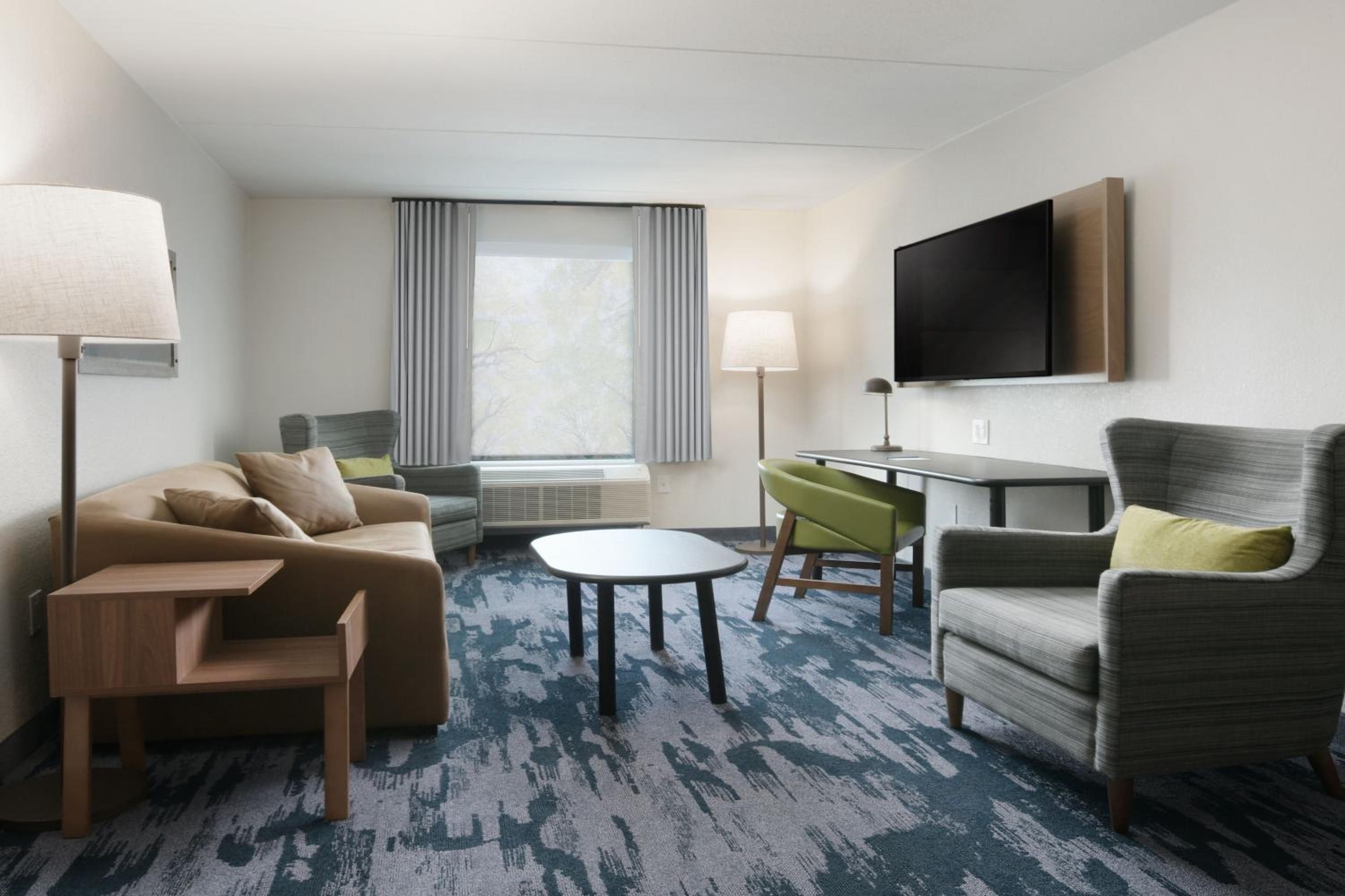 King Suite with Sofa Bed - Photo 7