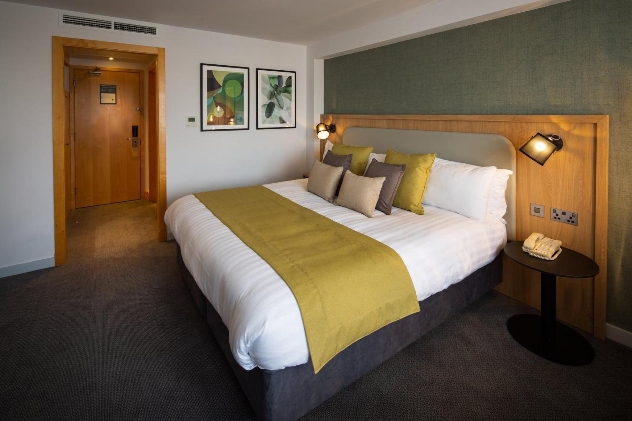 Premium Super King Room - Photo 4