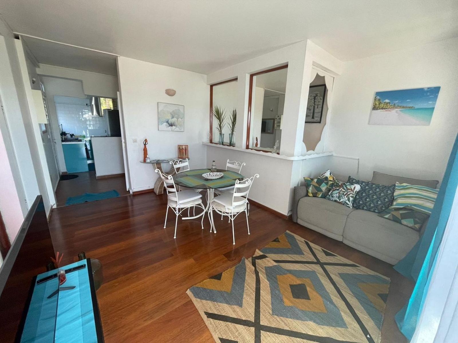 Two-Bedroom Apartment - Photo 11