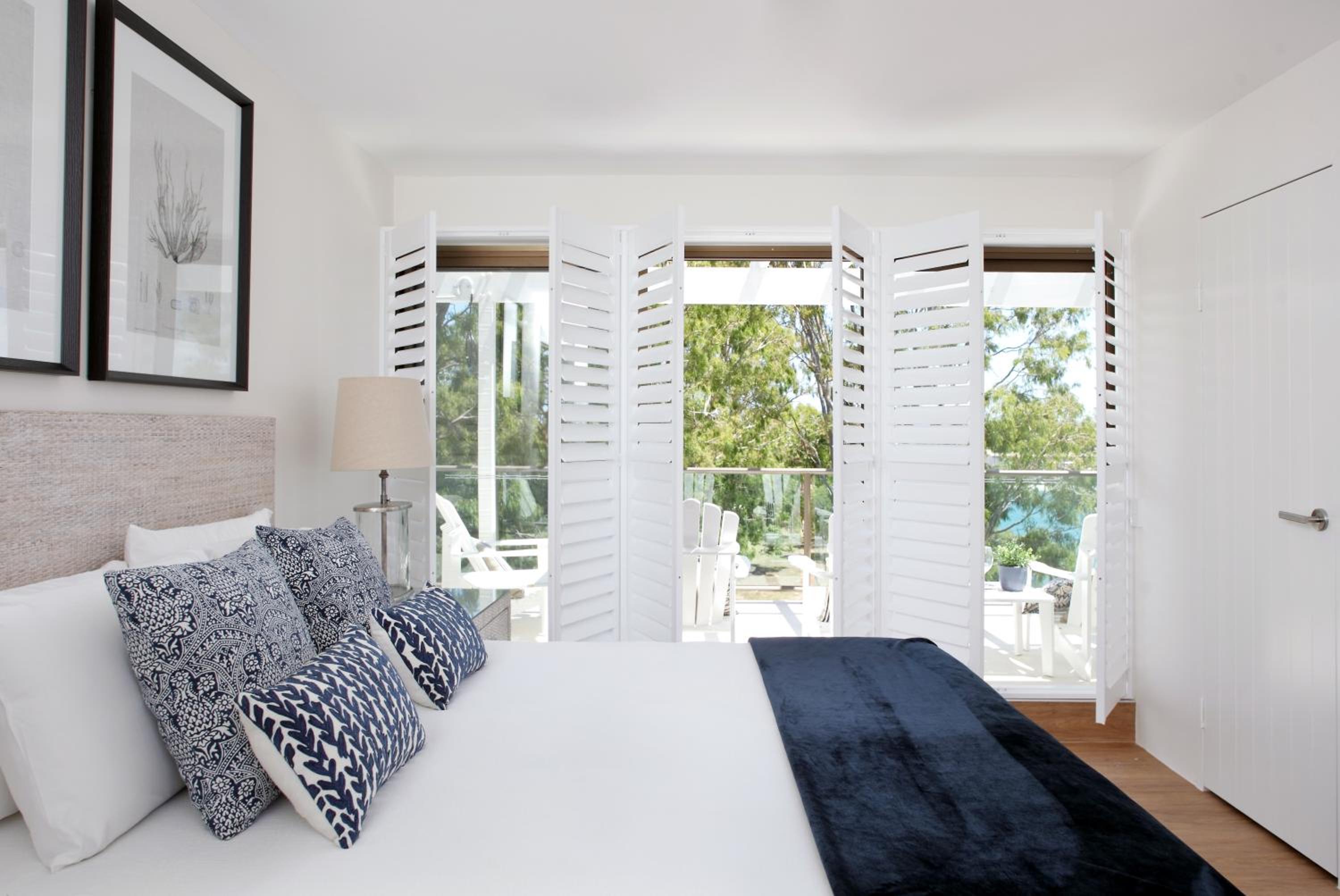 Deluxe Three-Bedroom Apartment - River Front photo 3