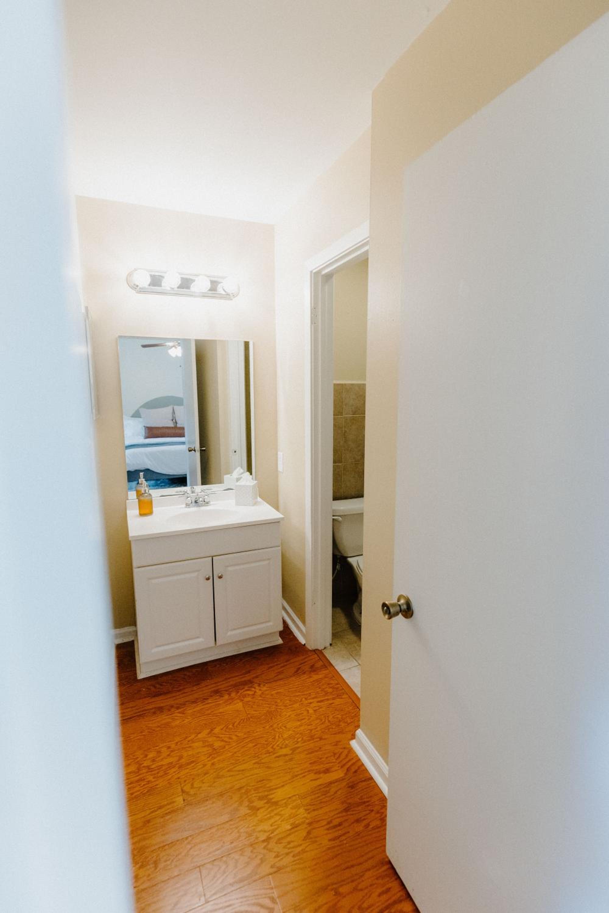 Three-Bedroom Apartment - Photo 30