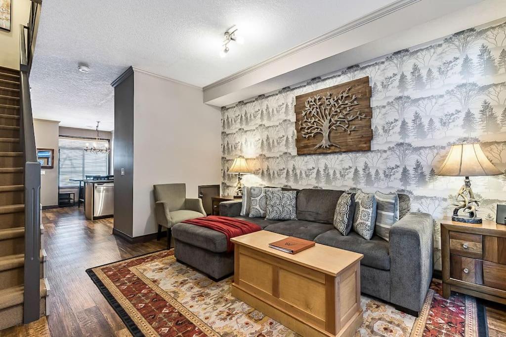 Two-Bedroom Townhouse - Photo 3