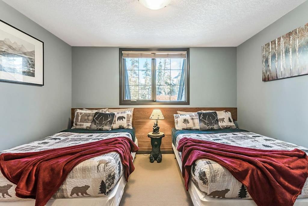 Two-Bedroom Townhouse - Photo 4
