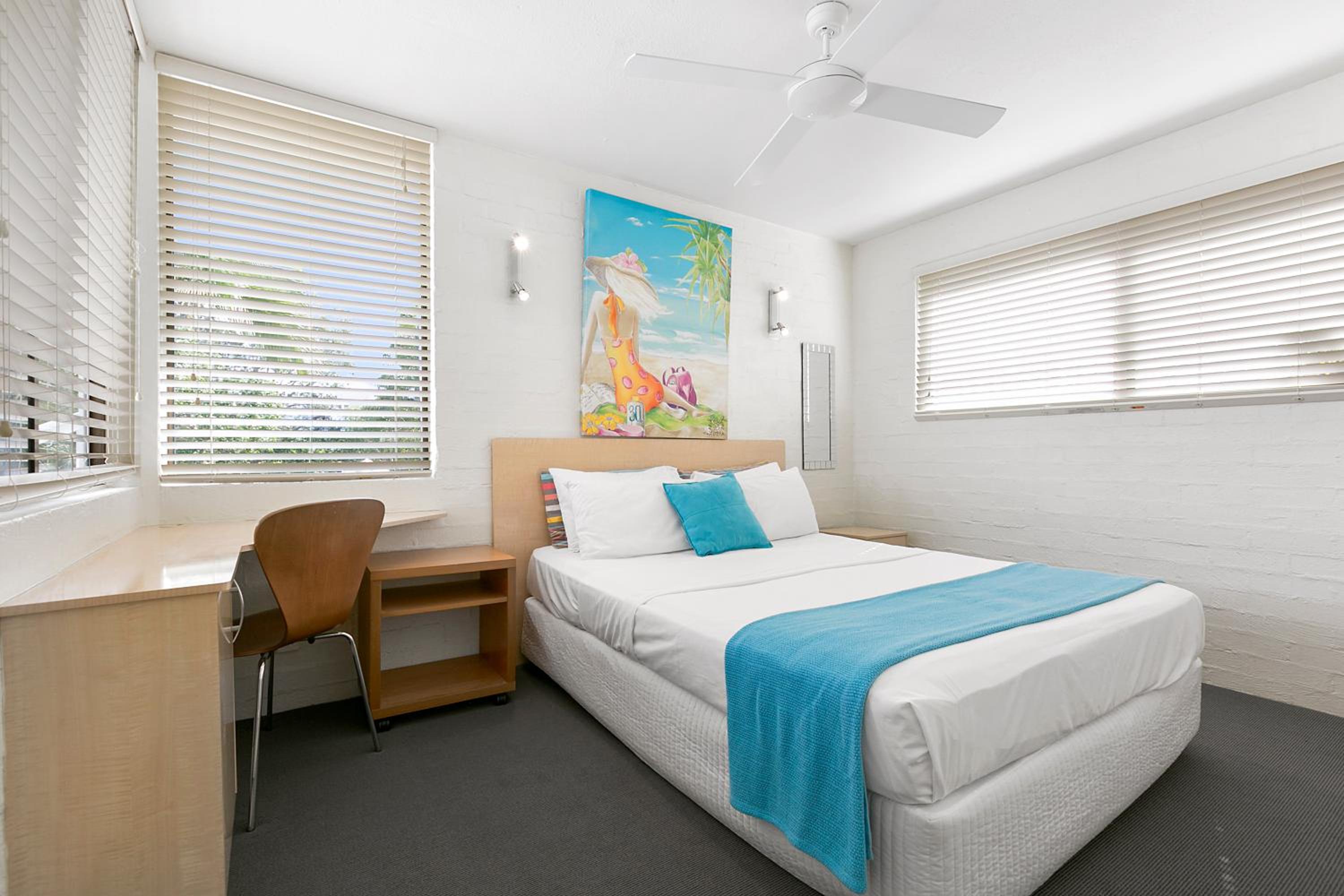 Deluxe Two-Bedroom Apartment - River Front photo 3