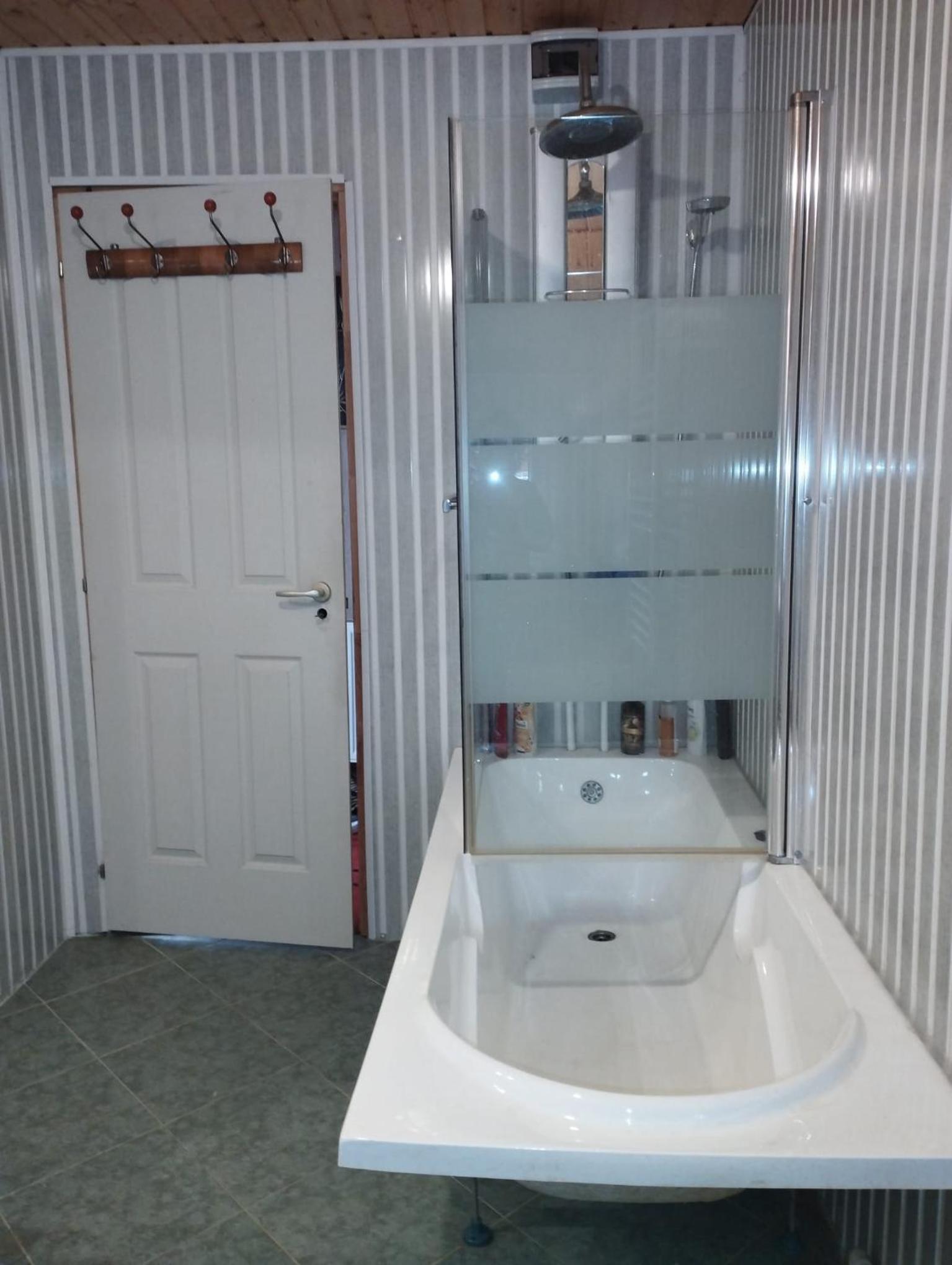 Double Room with Shared Bathroom photo 3