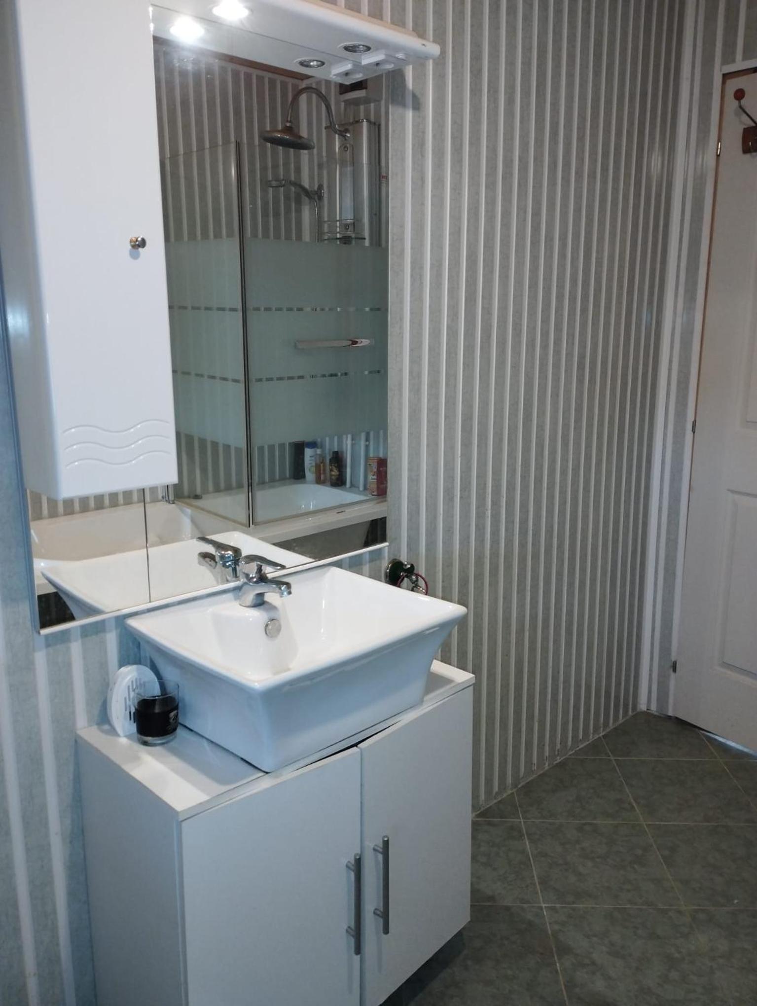 Double Room with Shared Bathroom photo 2