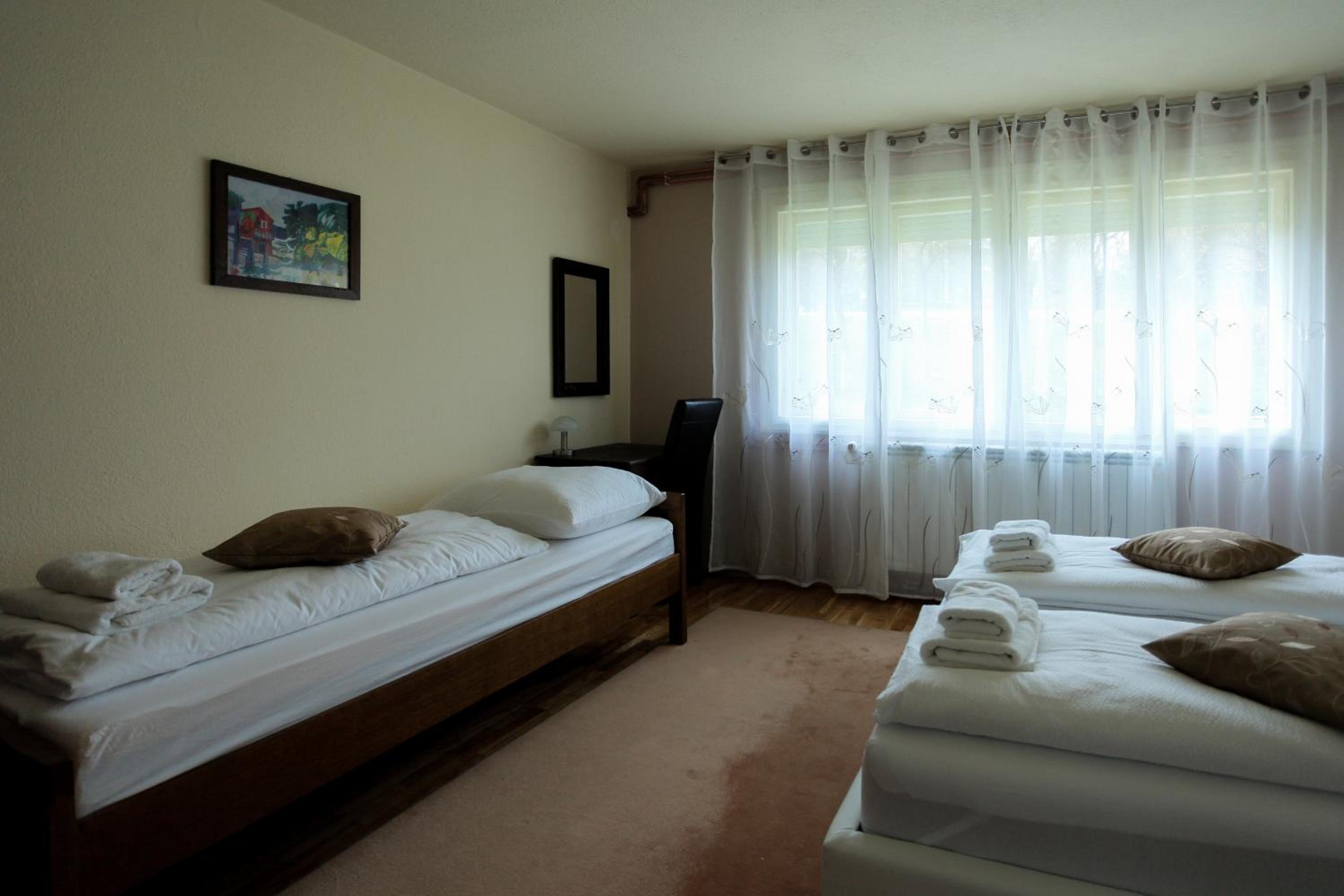 One-Bedroom Apartment - Ground Floor - Photo 37