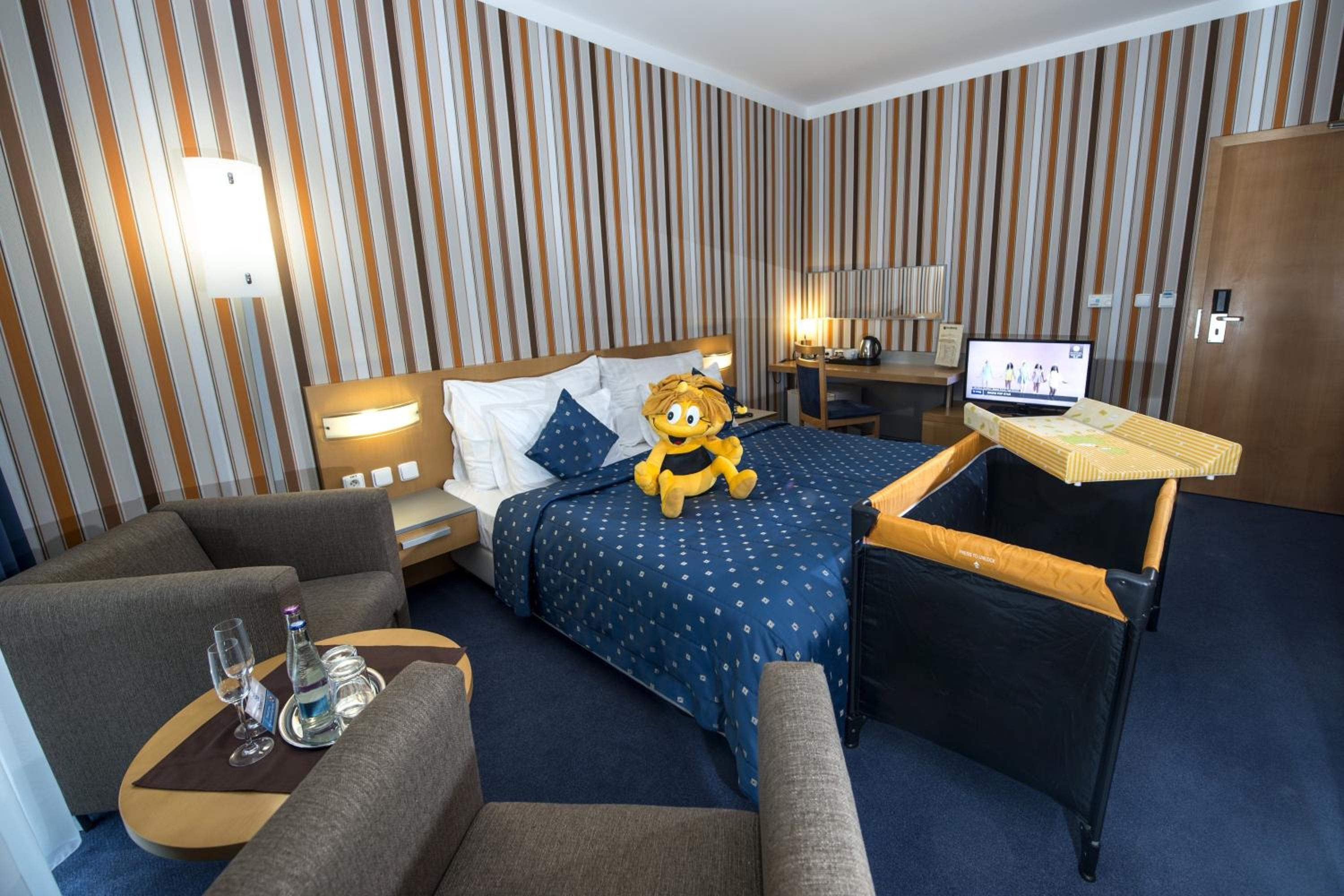 Standard Double Room - Photo 6