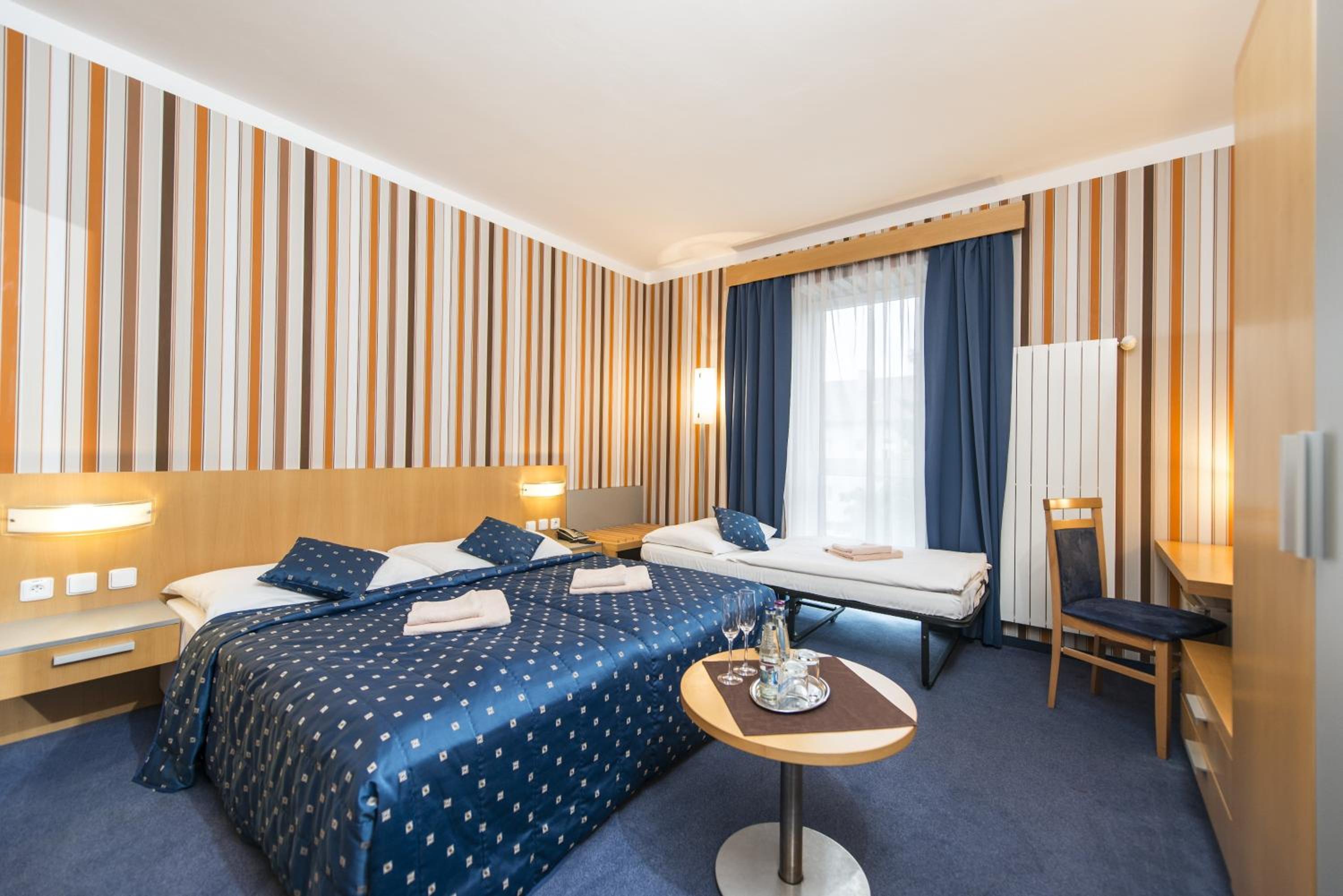 Triple Room - Photo 2