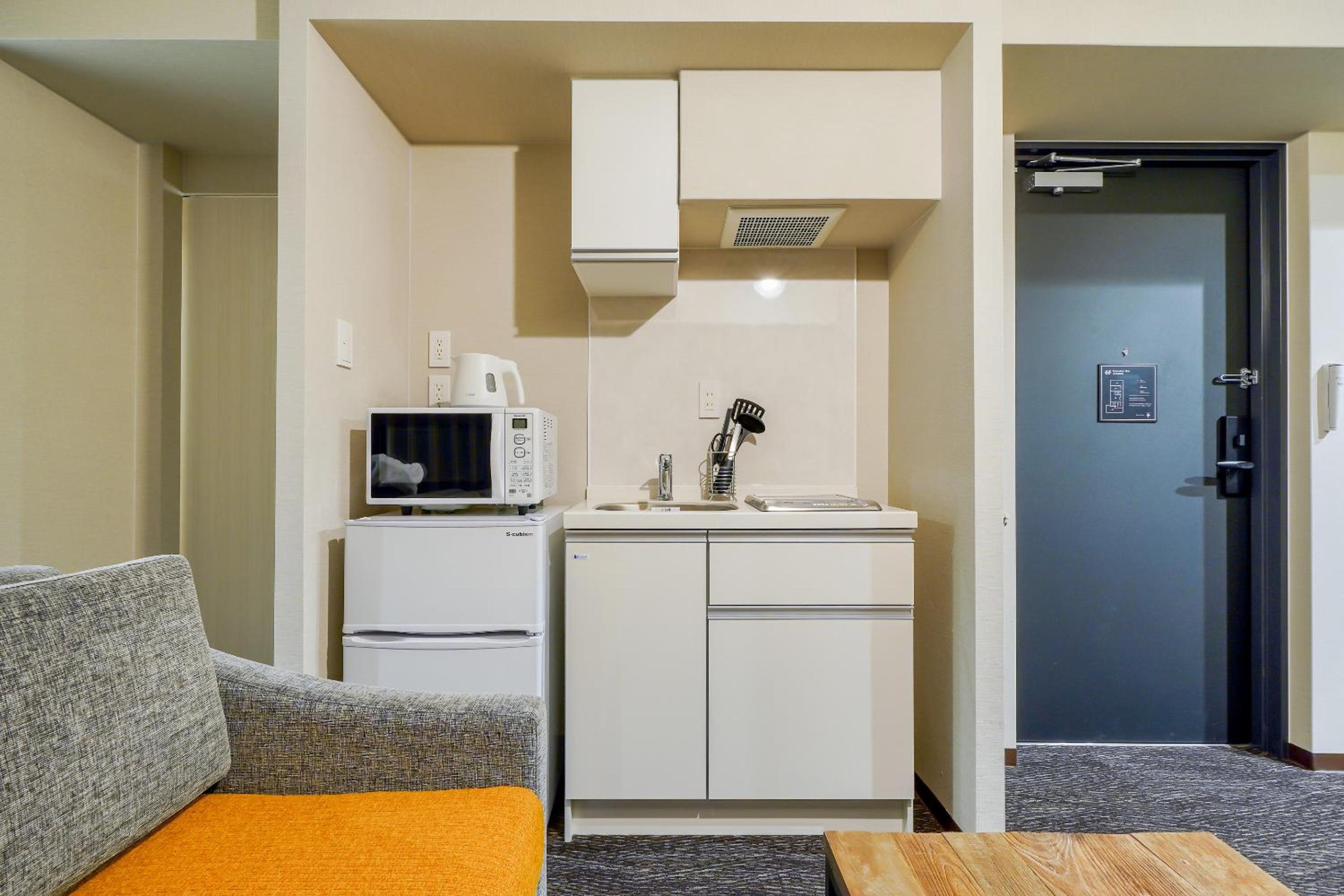 Japanese Quadruple with Kitchen - Photo 9