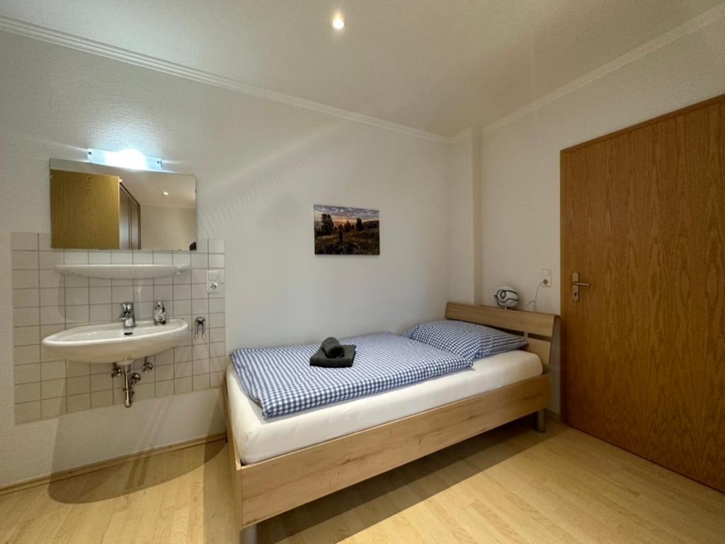 Apartment 3 photo 3