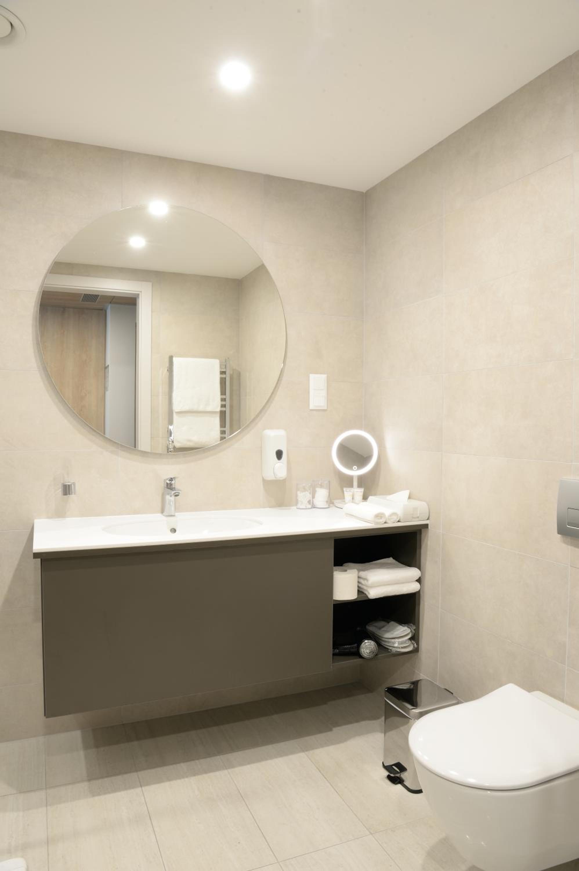 Deluxe Double Room - Photo 2