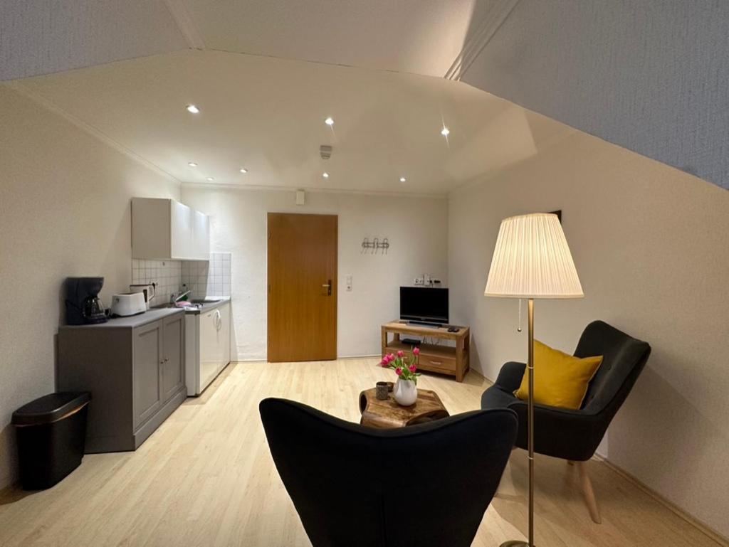 Apartment 9 photo 3