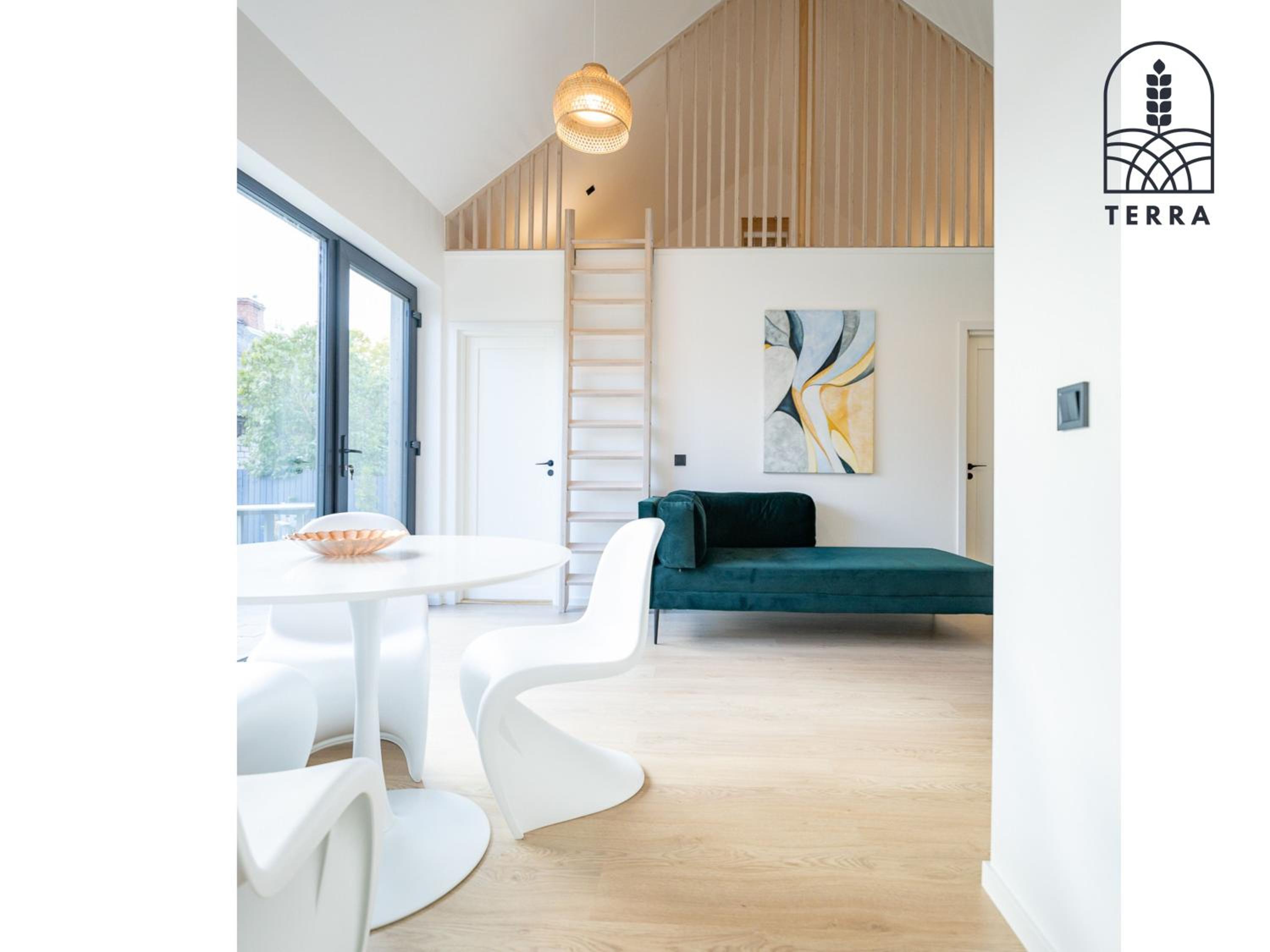 Three-Bedroom House - Photo 1