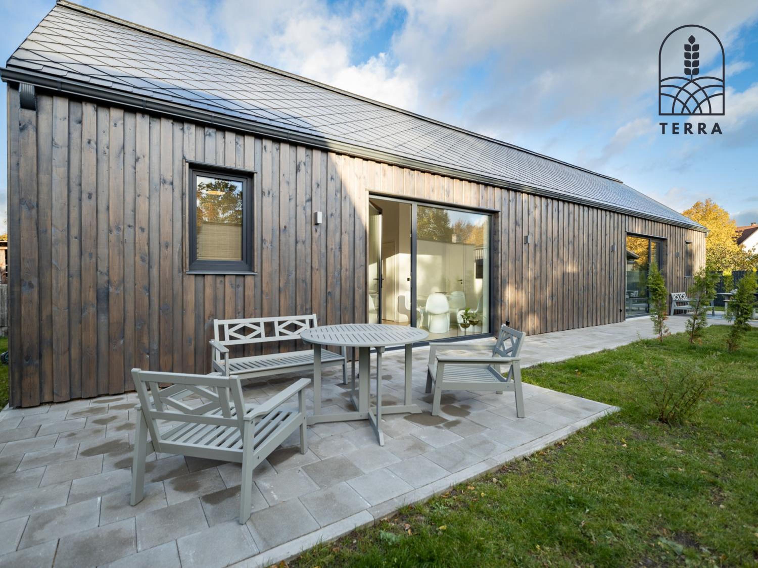 Three-Bedroom House - Photo 6