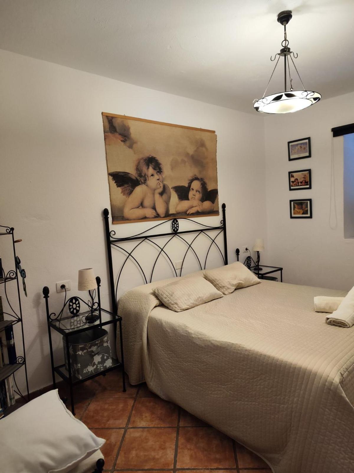 One-Bedroom House photo 3