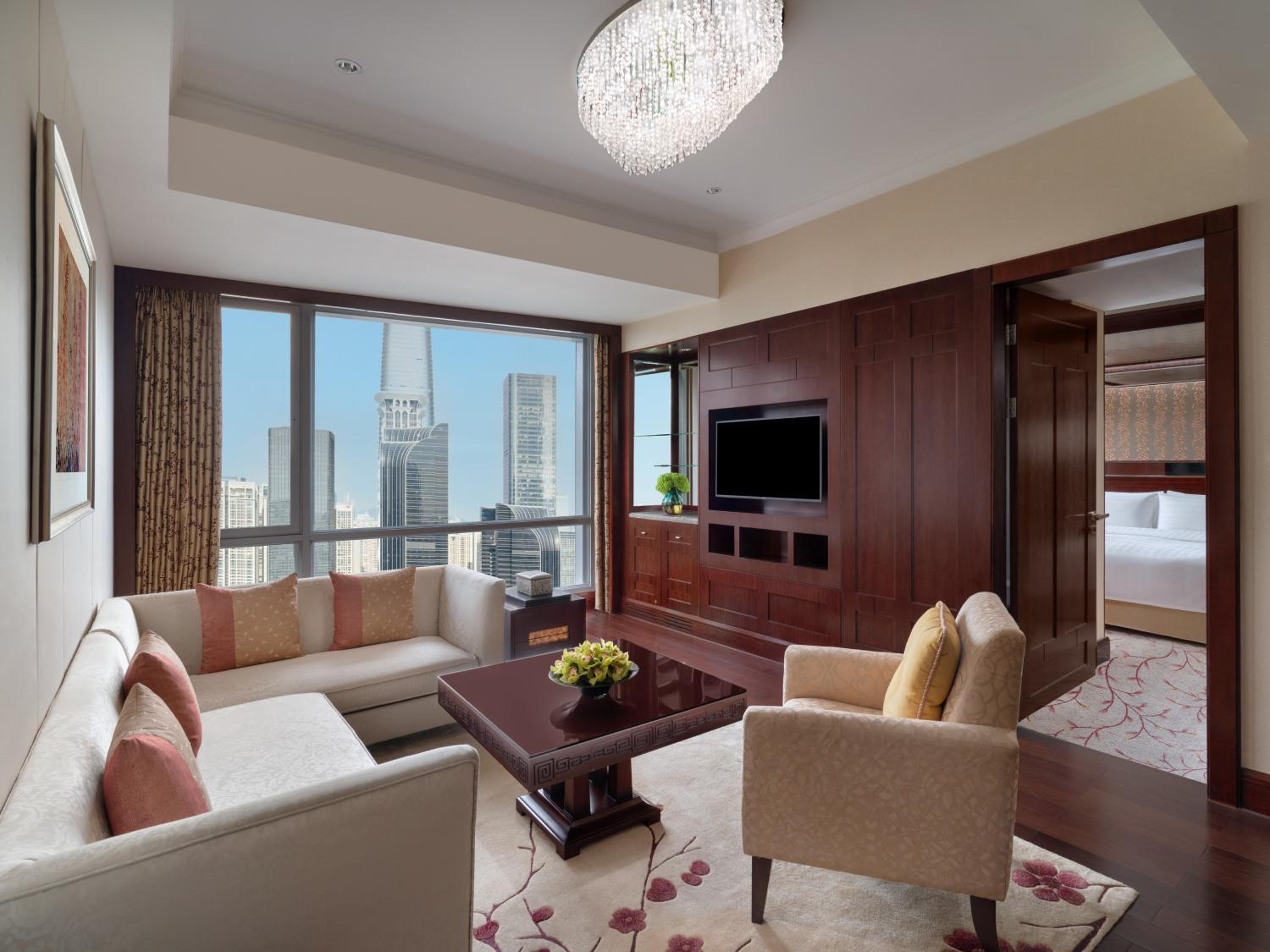 Horizon Premier King Room - with Executive lounge access