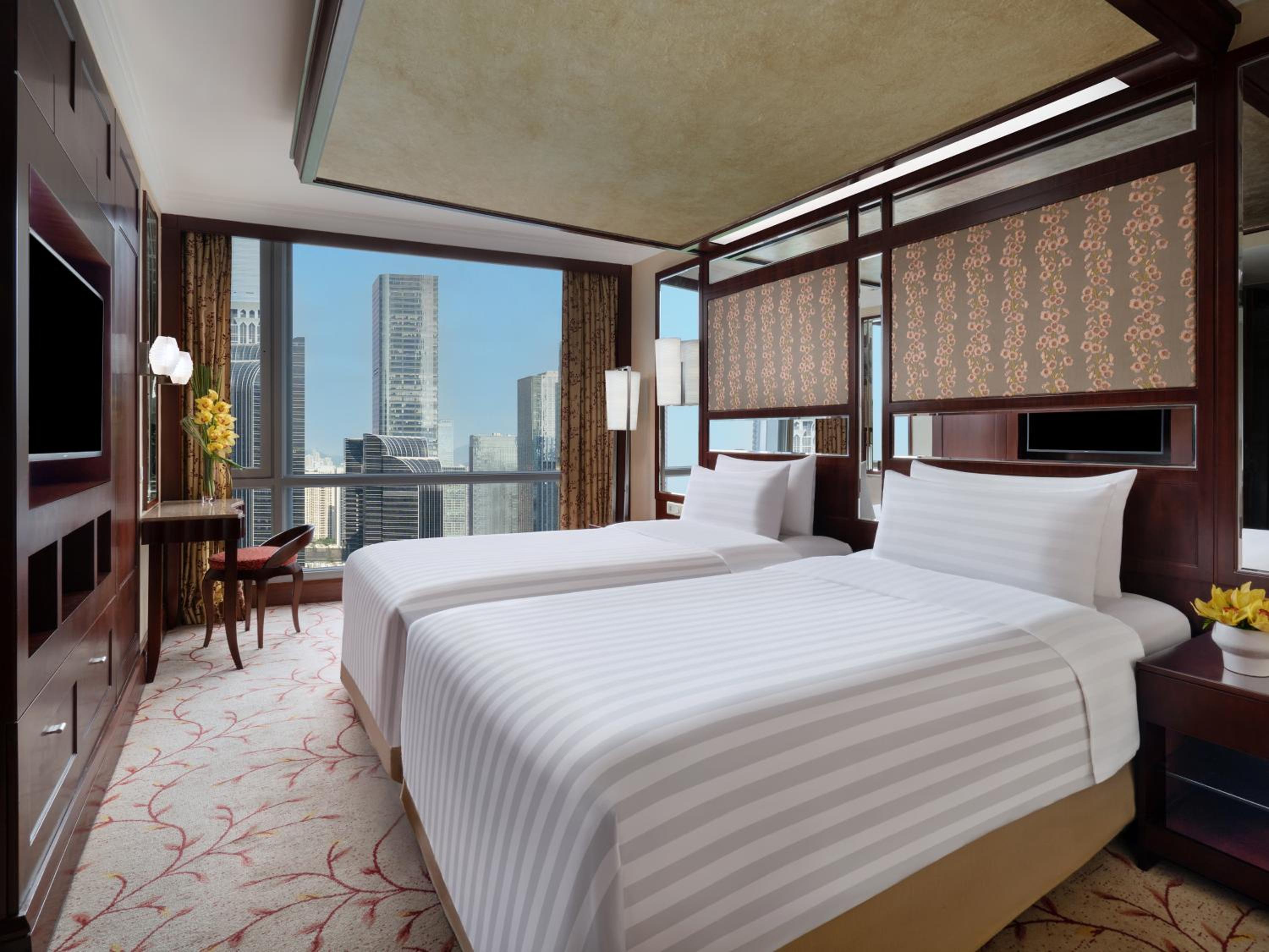 Horizon Premier Twin Room - with Executive lounge access