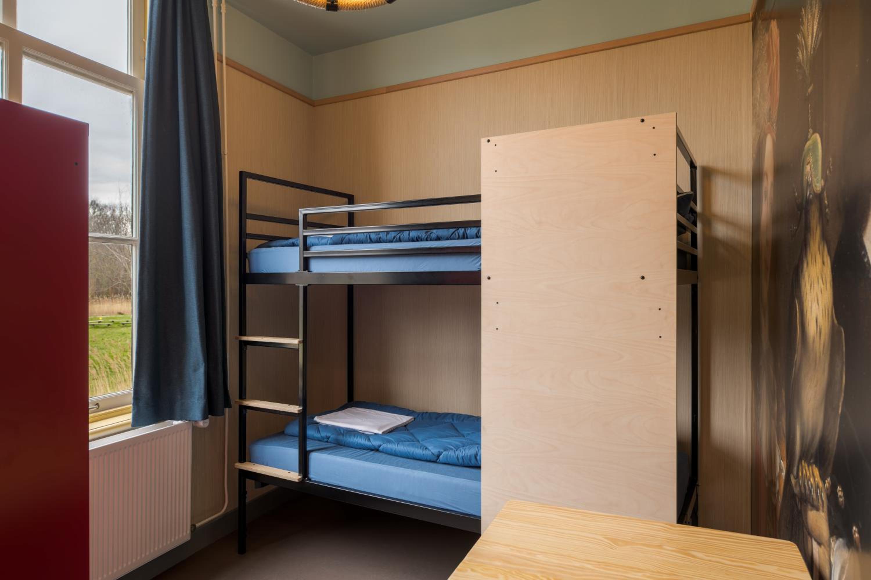 Twin Room with Bathroom photo 1