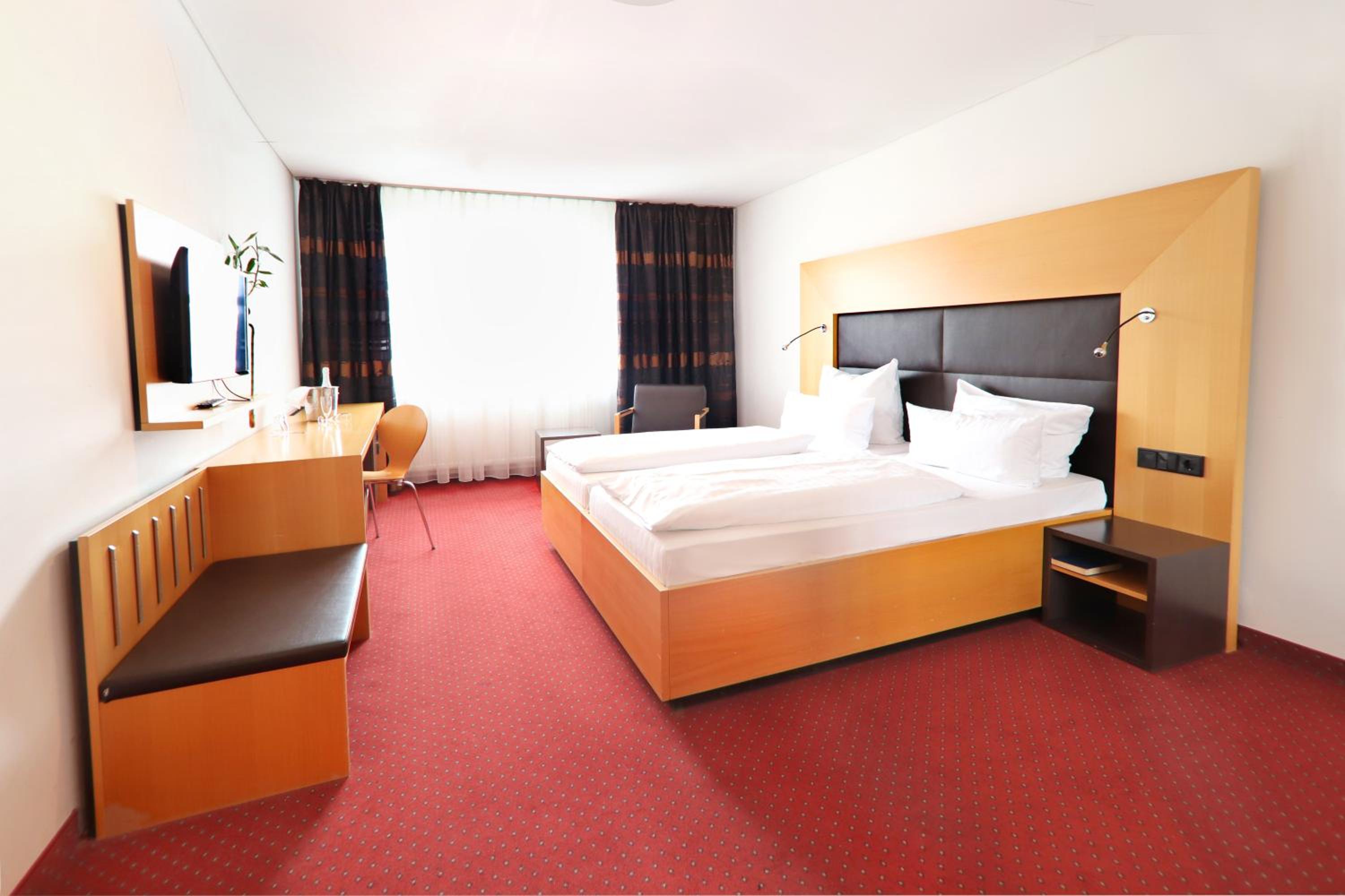 Deluxe Double Room - Photo 1