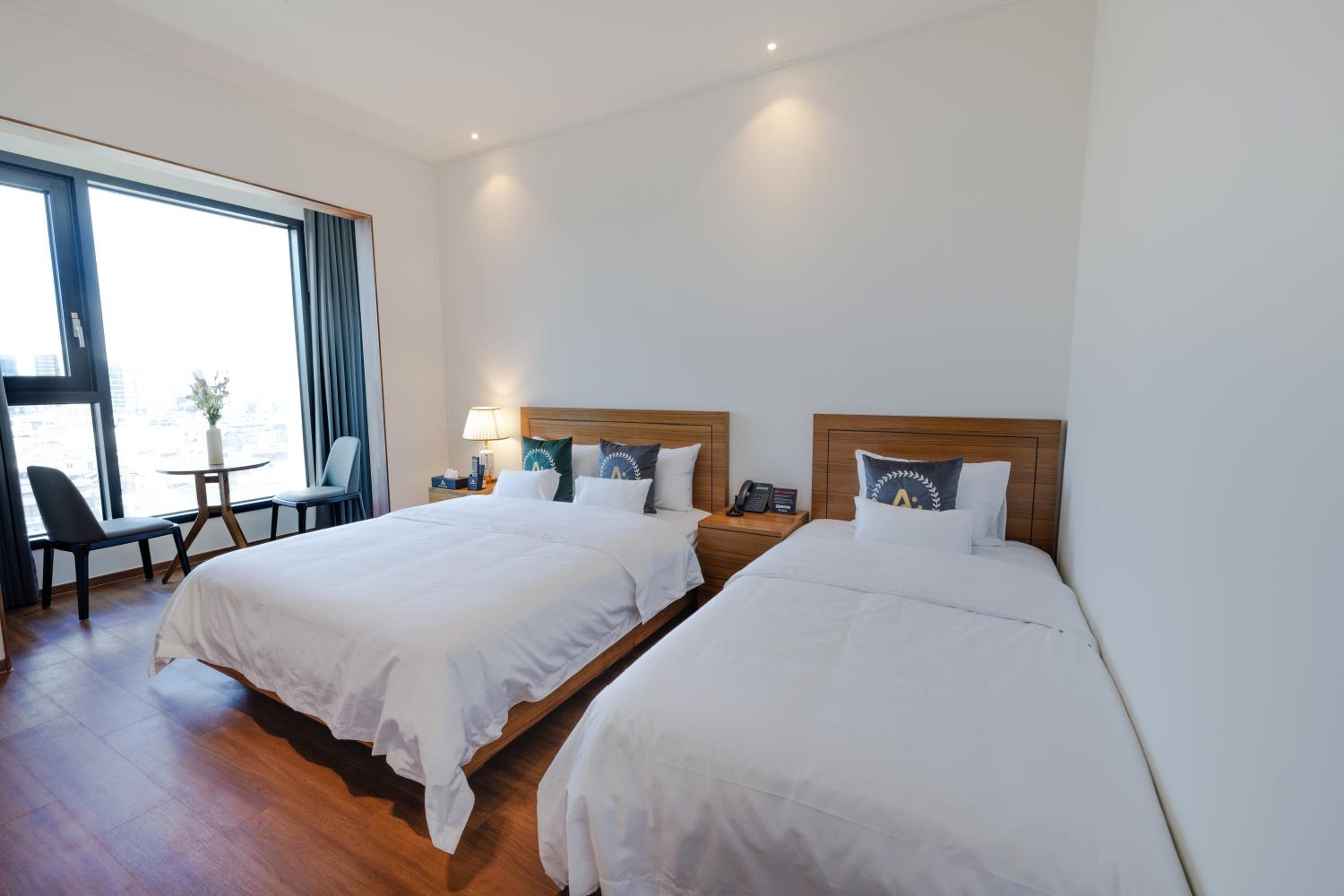 Standard Twin Room - Photo 3