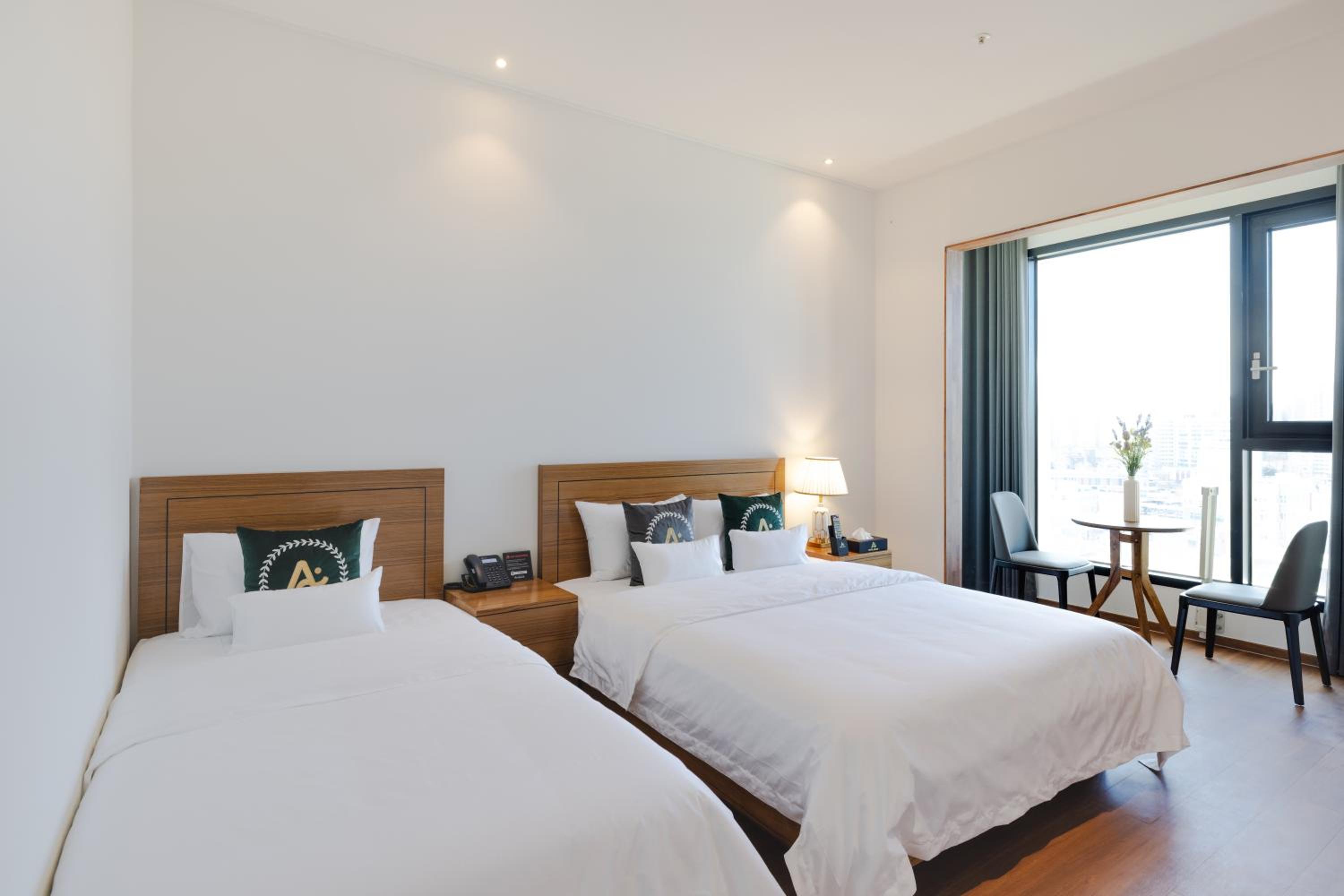 Standard Twin Room - Photo 1
