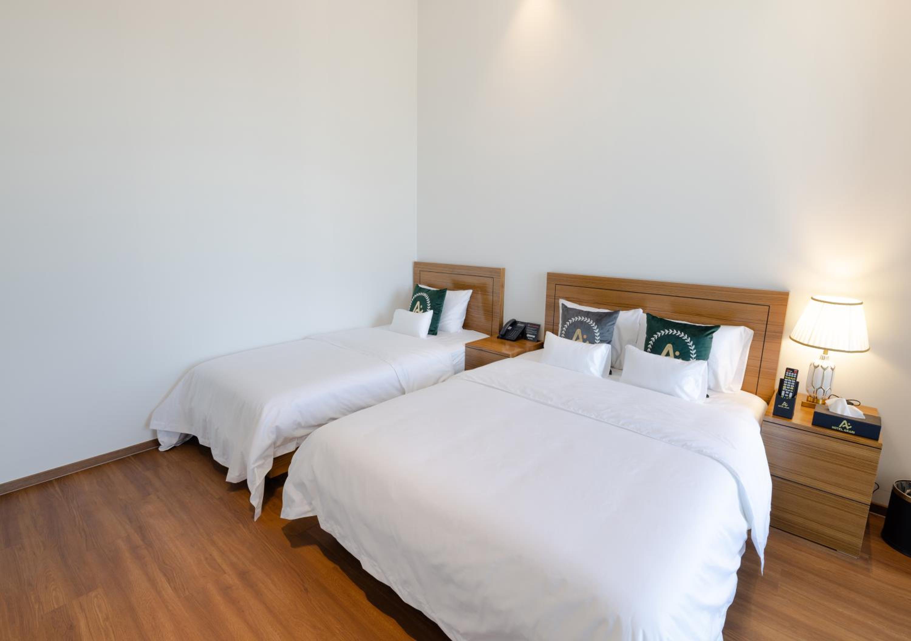 Standard Twin Room - Photo 6