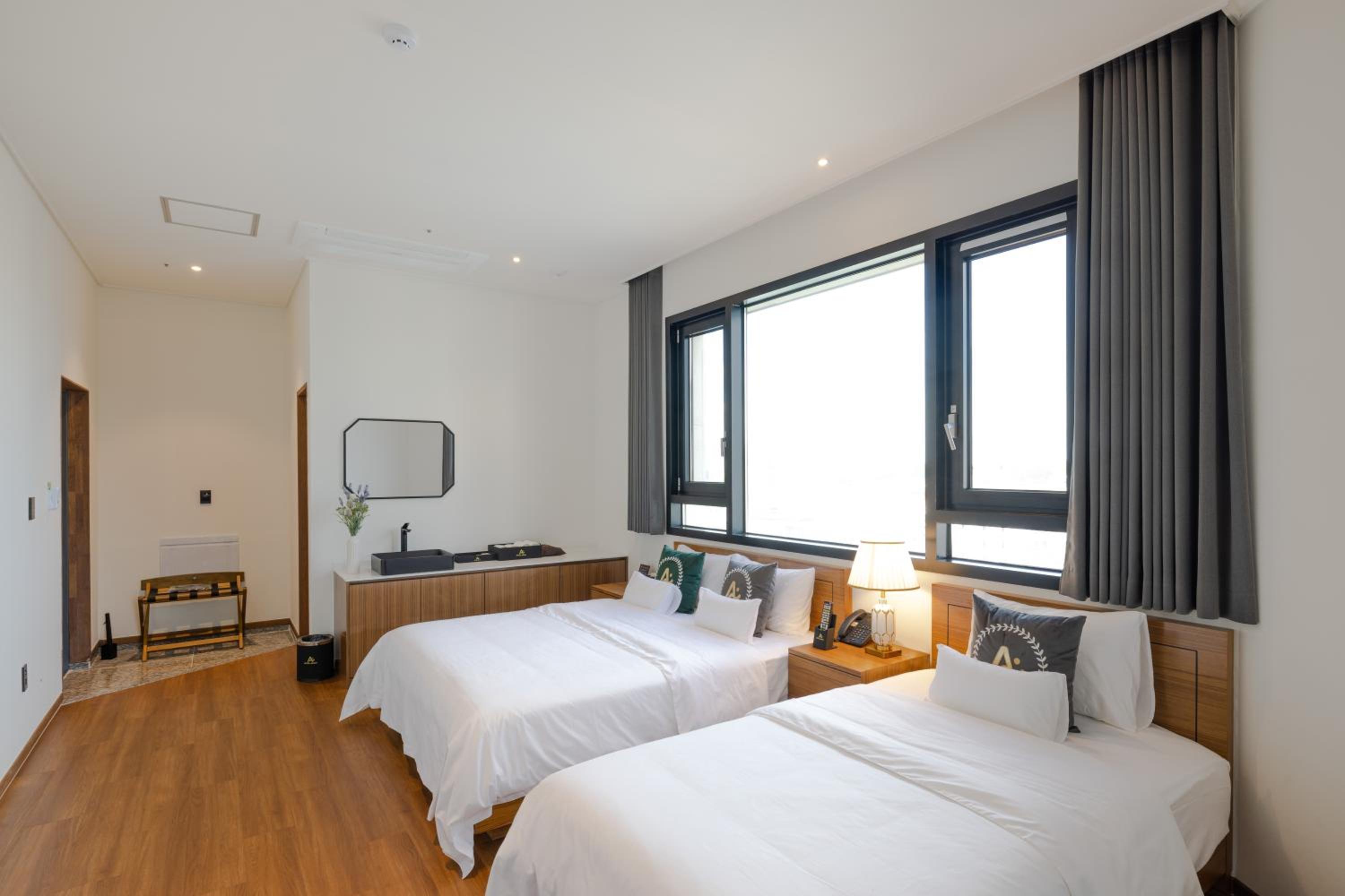 Deluxe Twin Room - Photo 4