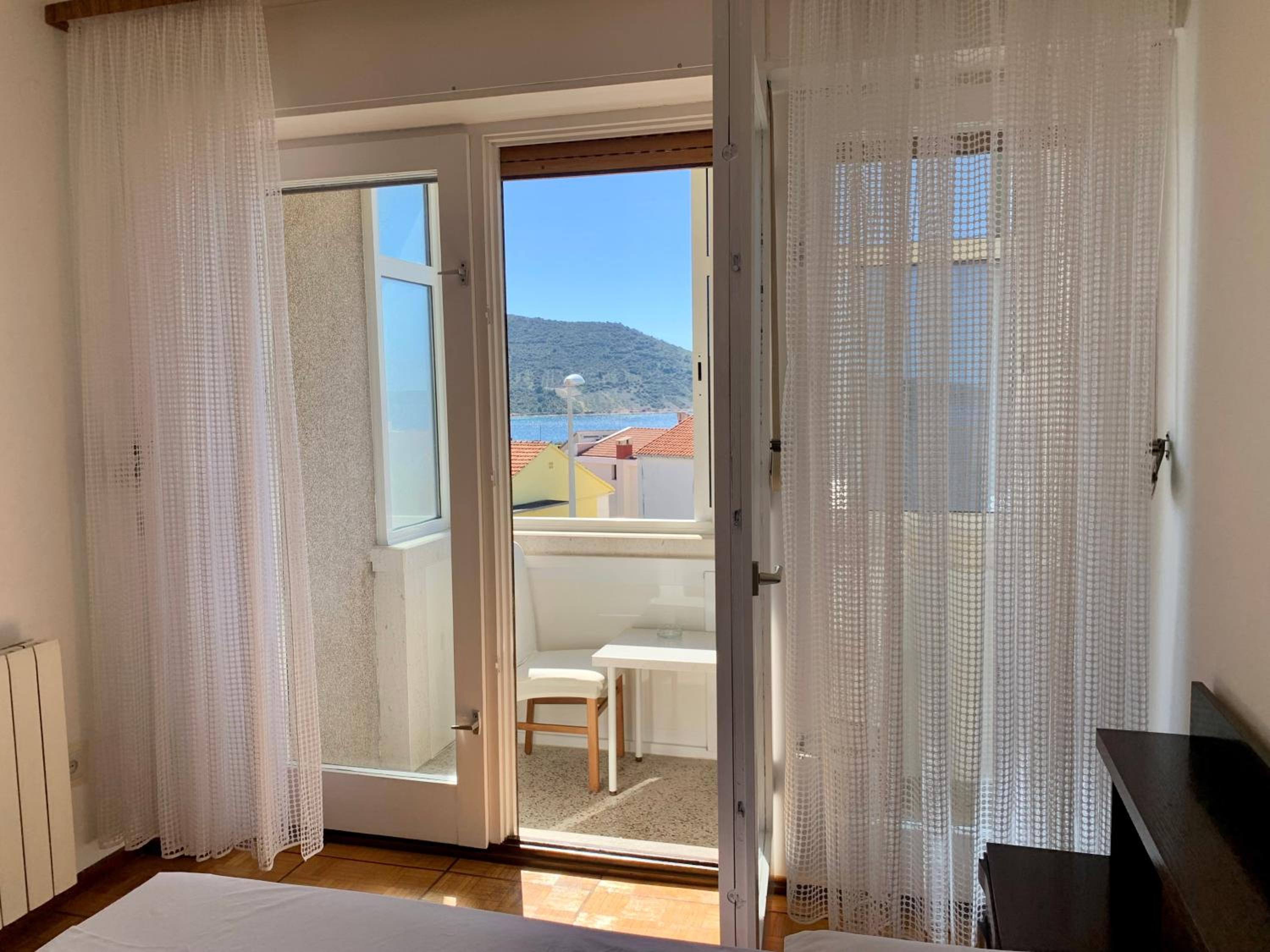 Double Room with Private External Bathroom - Photo 3
